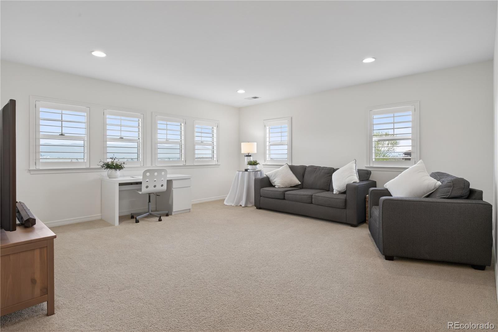 Highlands Ranch, Colorado, 80126, United States, 5 Bedrooms Bedrooms, ,5 BathroomsBathrooms,Residential,Active,2044598