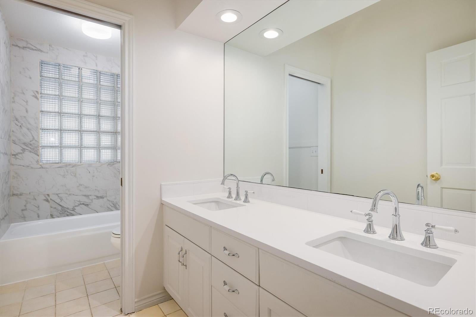 Lafayette, Colorado, 80026, United States, 4 Bedrooms Bedrooms, ,3 BathroomsBathrooms,Residential,Active,1960130