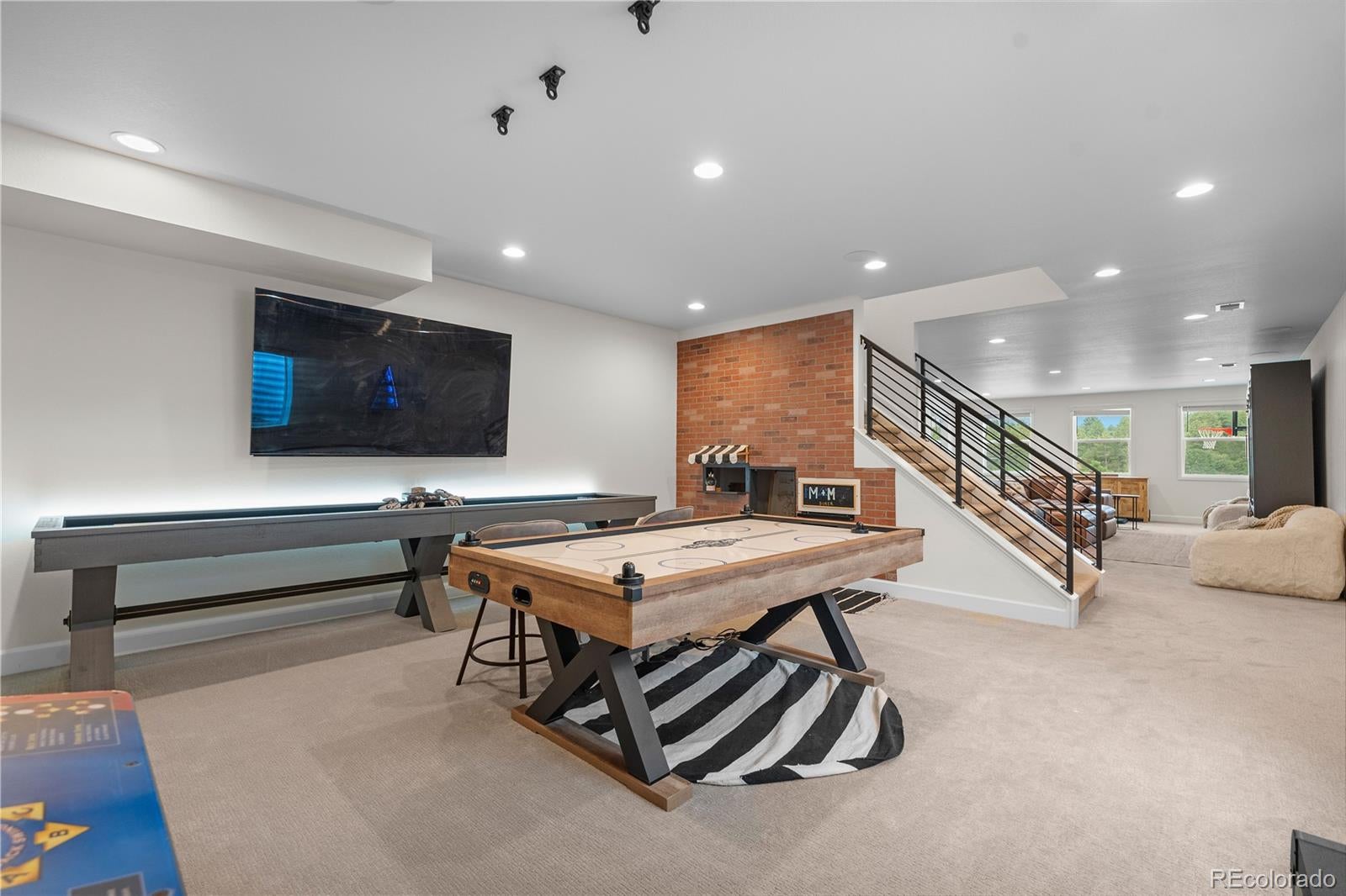 Castle Rock, Colorado, 80108, United States, 5 Bedrooms Bedrooms, ,4 BathroomsBathrooms,Residential,Active,1905368