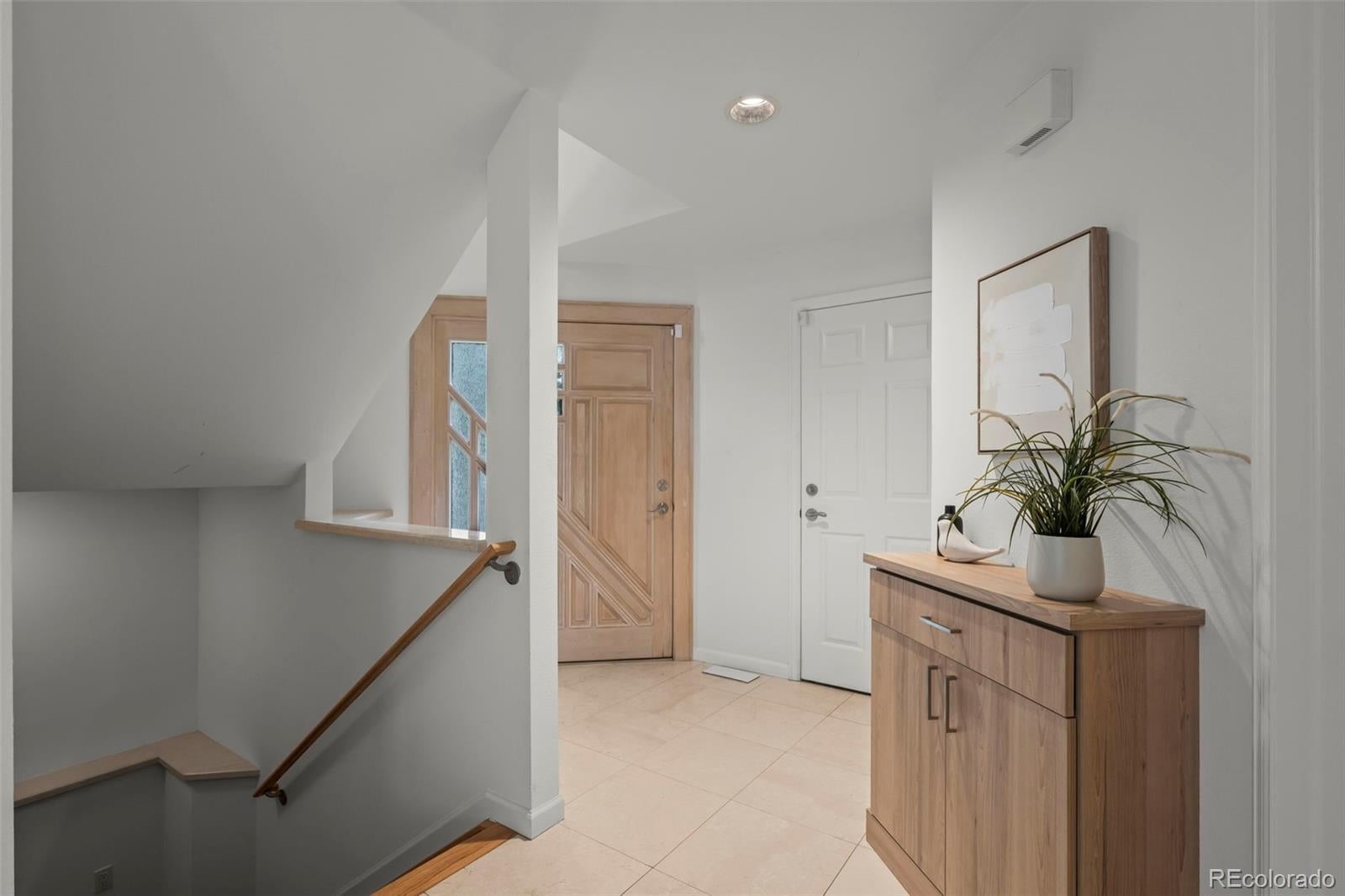 Boulder, Colorado, 80301, United States, 3 Bedrooms Bedrooms, ,4 BathroomsBathrooms,Residential,Active,2052046
