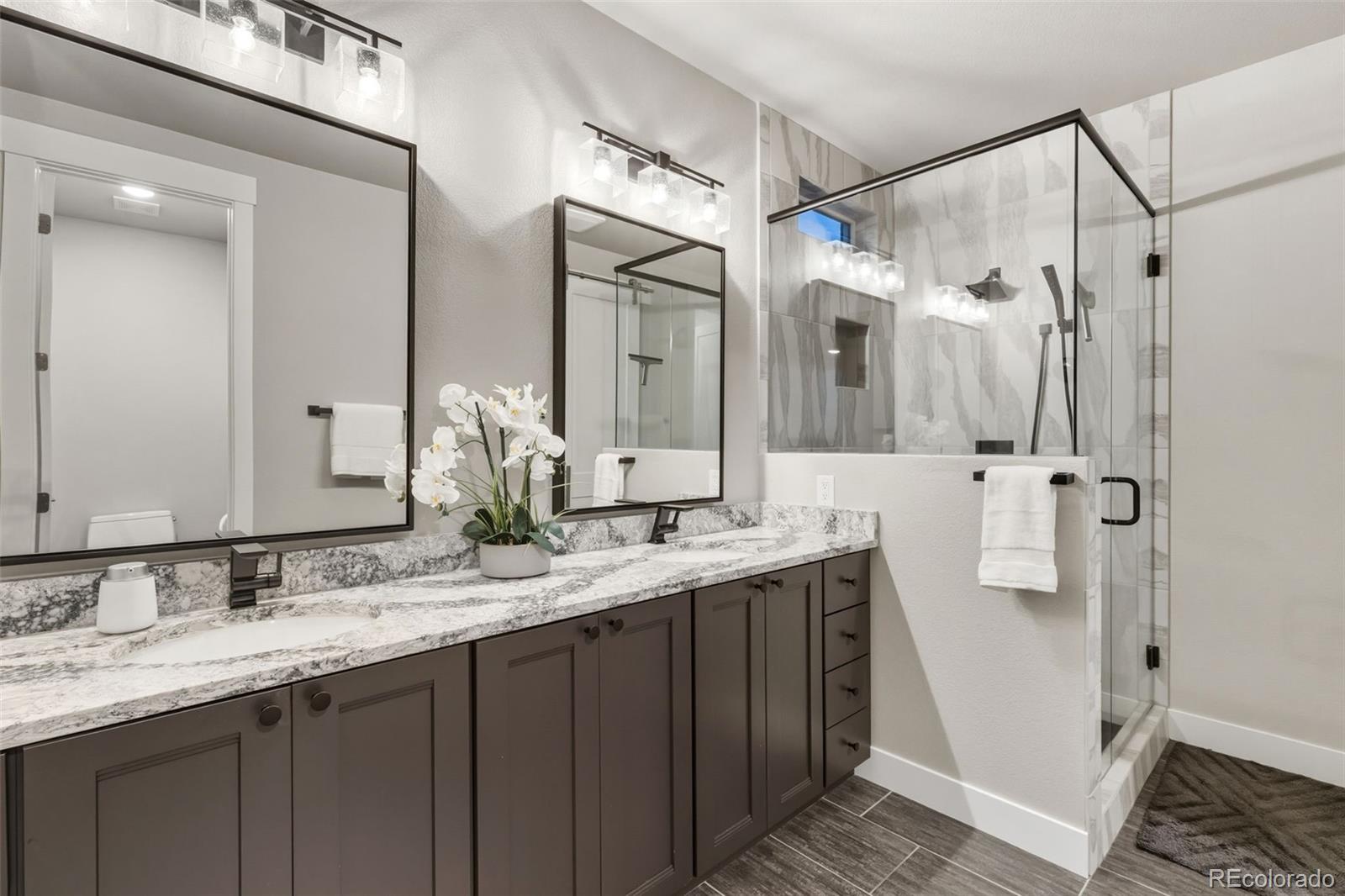 Colorado Springs, Colorado, 80904, United States, 4 Bedrooms Bedrooms, ,5 BathroomsBathrooms,Residential,Active,1985588