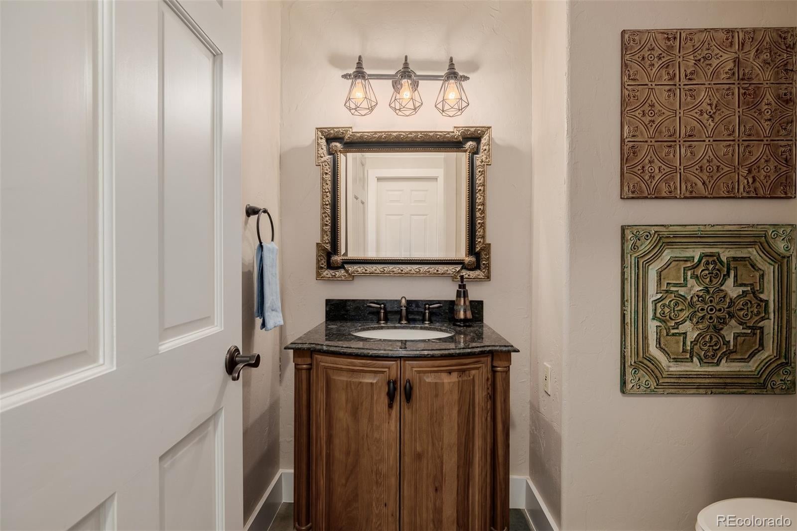 Greenwood Village, Colorado, 80121, United States, 4 Bedrooms Bedrooms, ,5 BathroomsBathrooms,Residential,Active,1888462