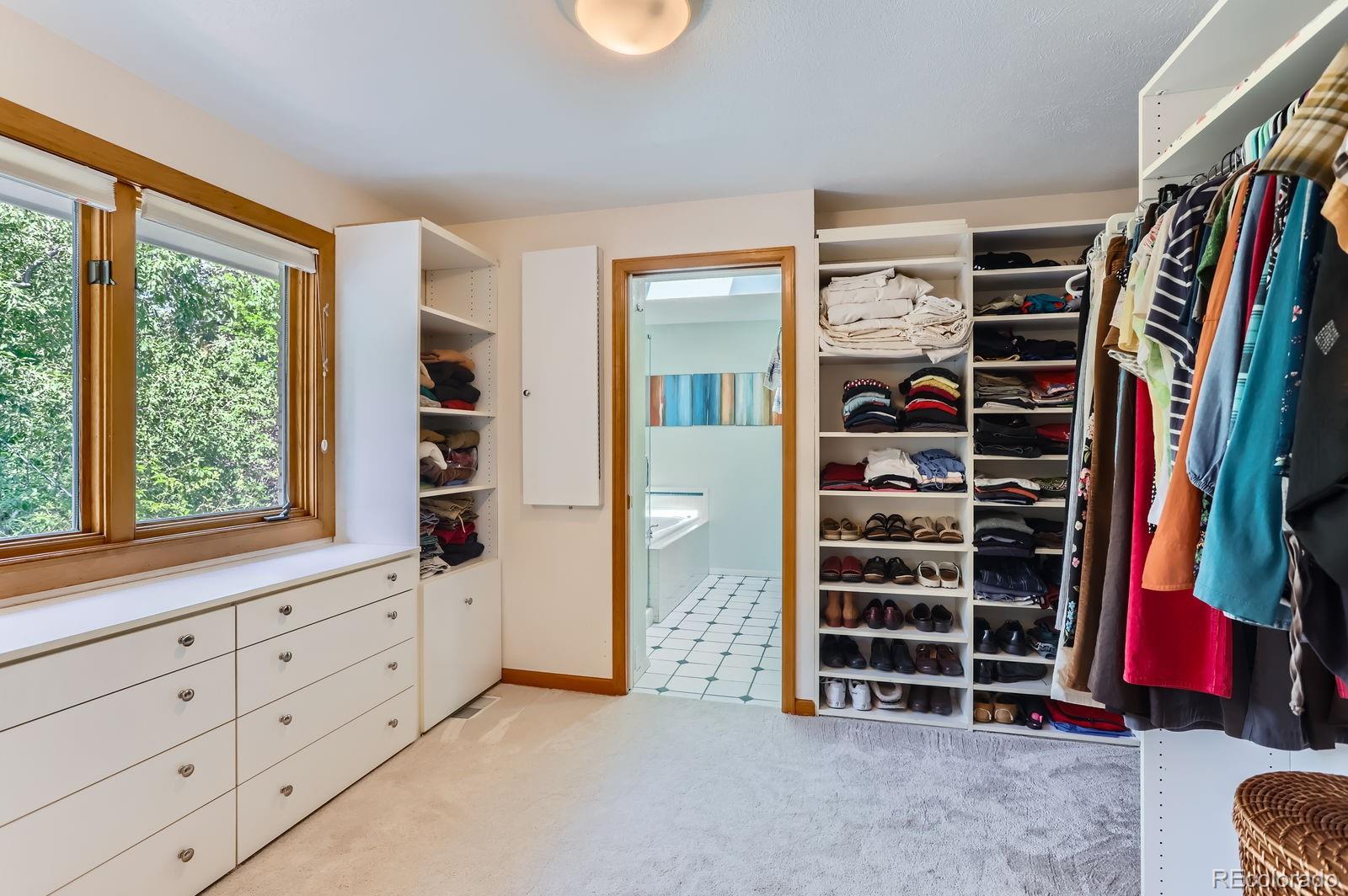 Boulder, Colorado, 80305, United States, 5 Bedrooms Bedrooms, ,4 BathroomsBathrooms,Residential,Contingent,1944042