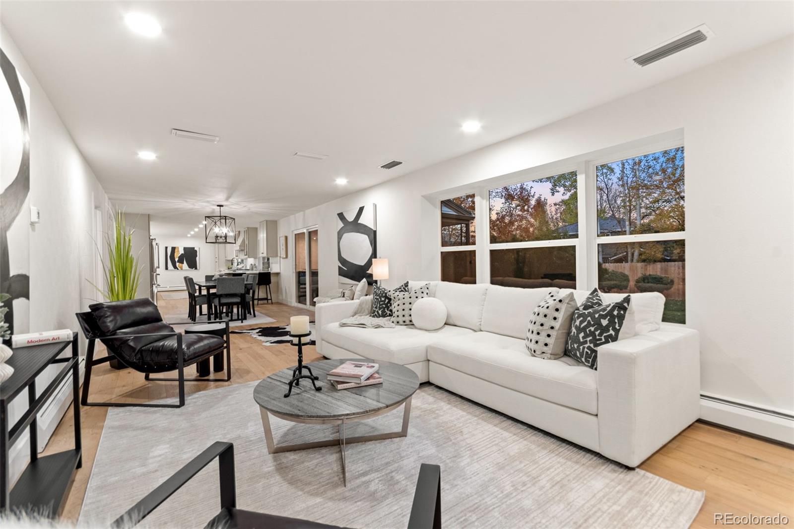 Denver, Colorado, 80237, United States, ,4 BathroomsBathrooms,Residential,Active,1894229