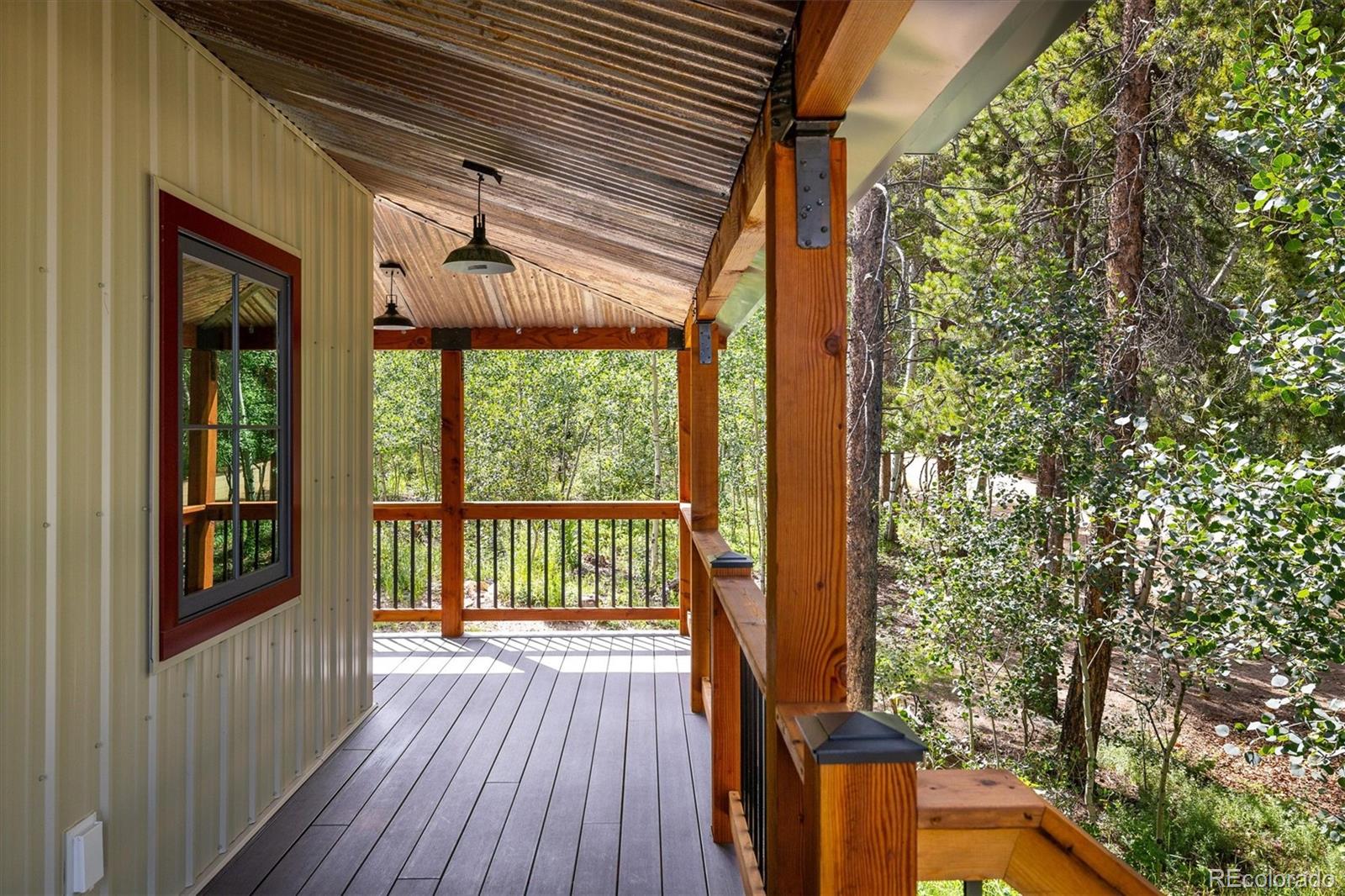 Golden, Colorado, 80403, United States, 2 Bedrooms Bedrooms, ,3 BathroomsBathrooms,Residential,Contingent,1889003