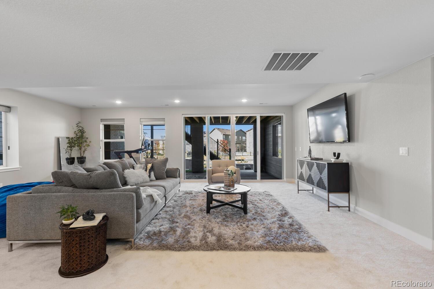 Castle Pines, Colorado, 80108, United States, 5 Bedrooms Bedrooms, ,6 BathroomsBathrooms,Residential,Active,1965853