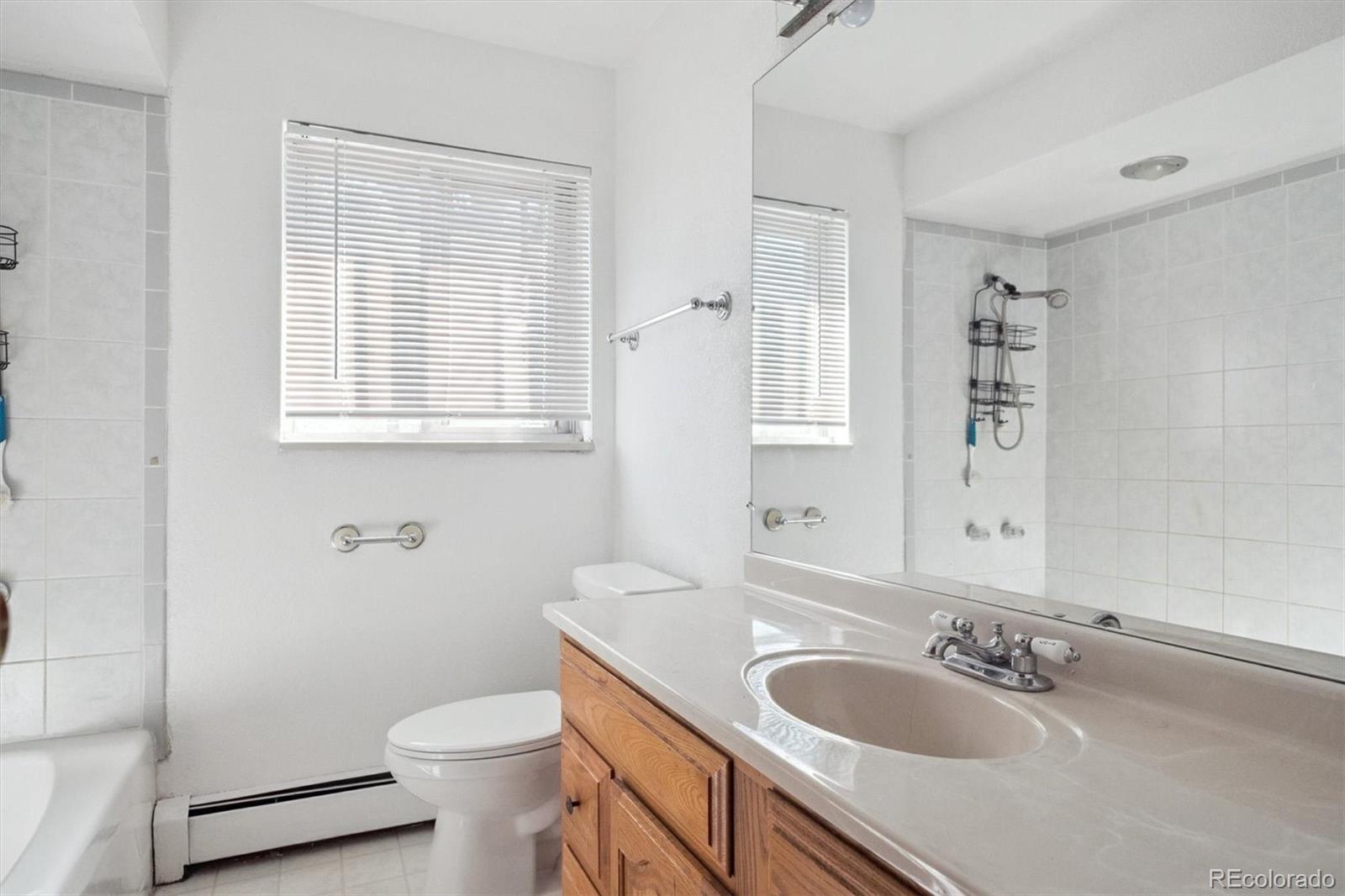 Lakewood, Colorado, 80227, United States, 3 Bedrooms Bedrooms, ,2 BathroomsBathrooms,Residential,Active,2043793