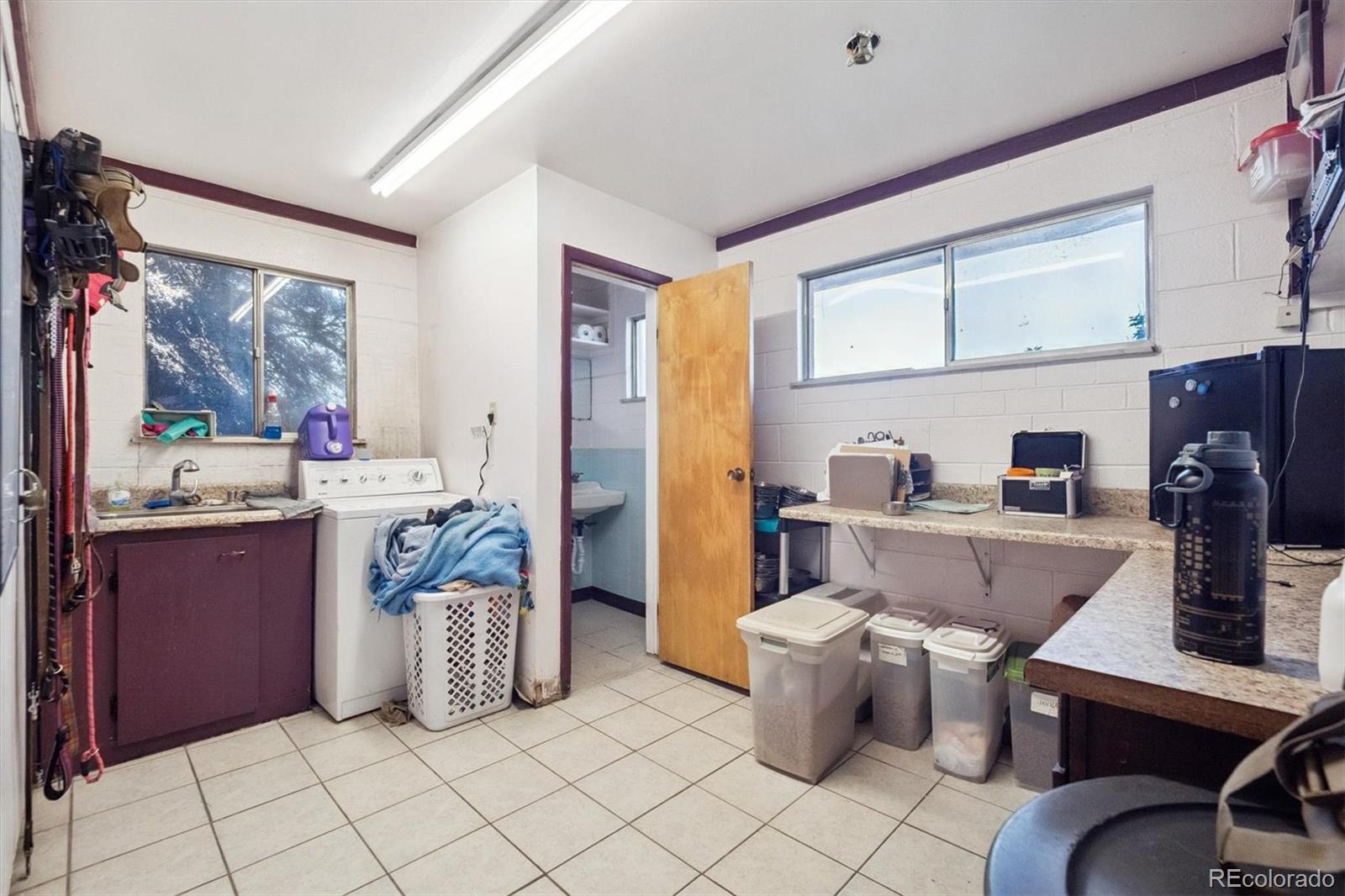Lakewood, Colorado, 80227, United States, 3 Bedrooms Bedrooms, ,2 BathroomsBathrooms,Residential,Active,2043793