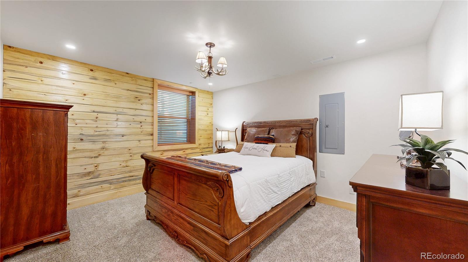 Grand Lake, Colorado, 80447, United States, 6 Bedrooms Bedrooms, ,4 BathroomsBathrooms,Residential,Active,1810482