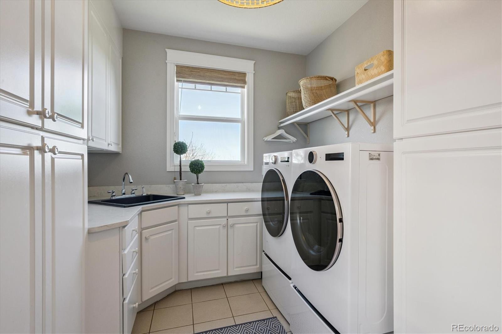 Englewood, Colorado, 80111, United States, 5 Bedrooms Bedrooms, ,6 BathroomsBathrooms,Residential,Active,2012235