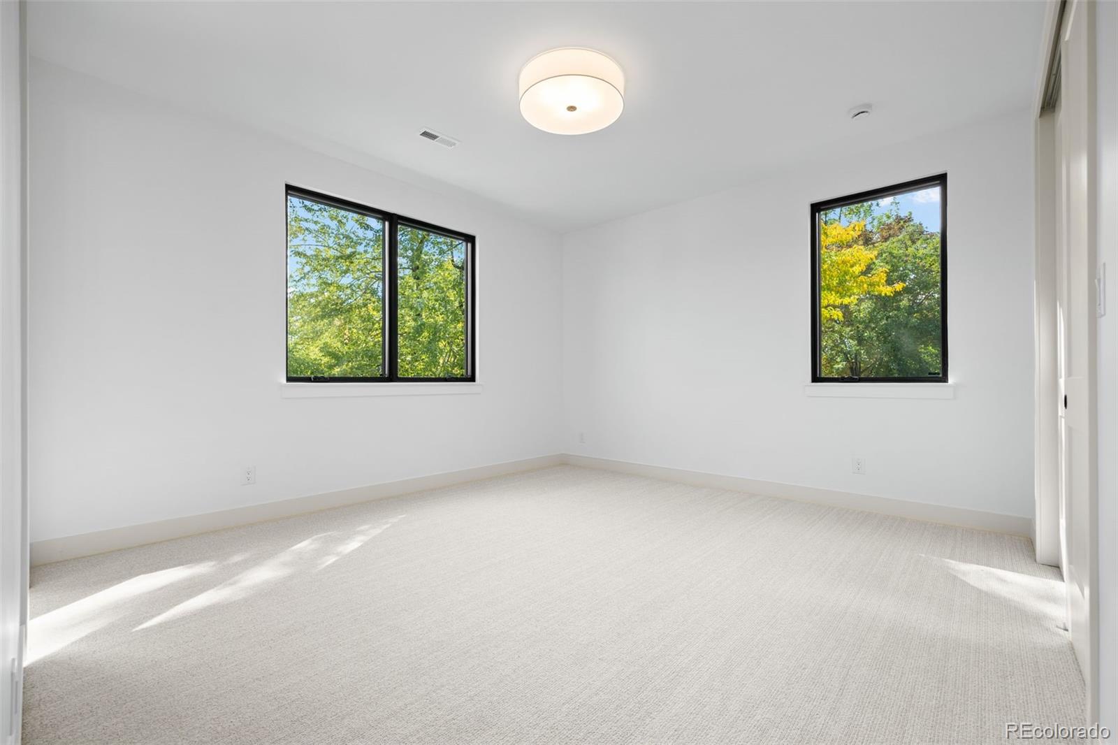Denver, Colorado, 80210, United States, 7 Bedrooms Bedrooms, ,5 BathroomsBathrooms,Residential,Active,1953007