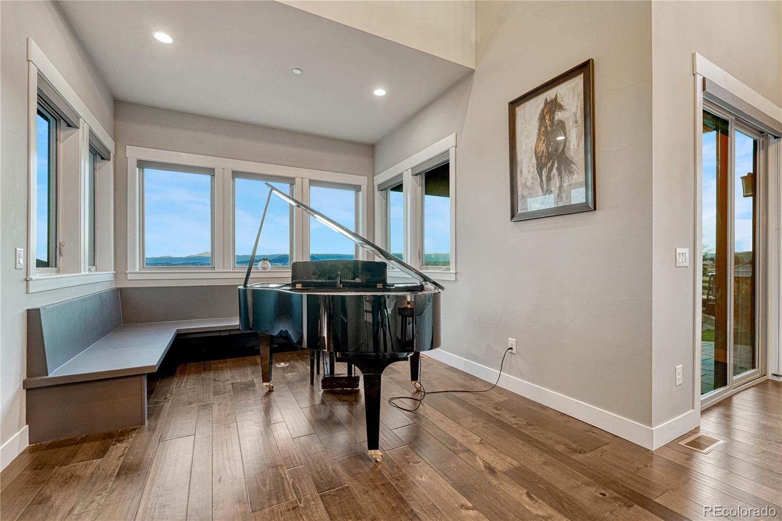 Castle Rock, Colorado, 80109, United States, 5 Bedrooms Bedrooms, ,6 BathroomsBathrooms,Residential,Active,1986908