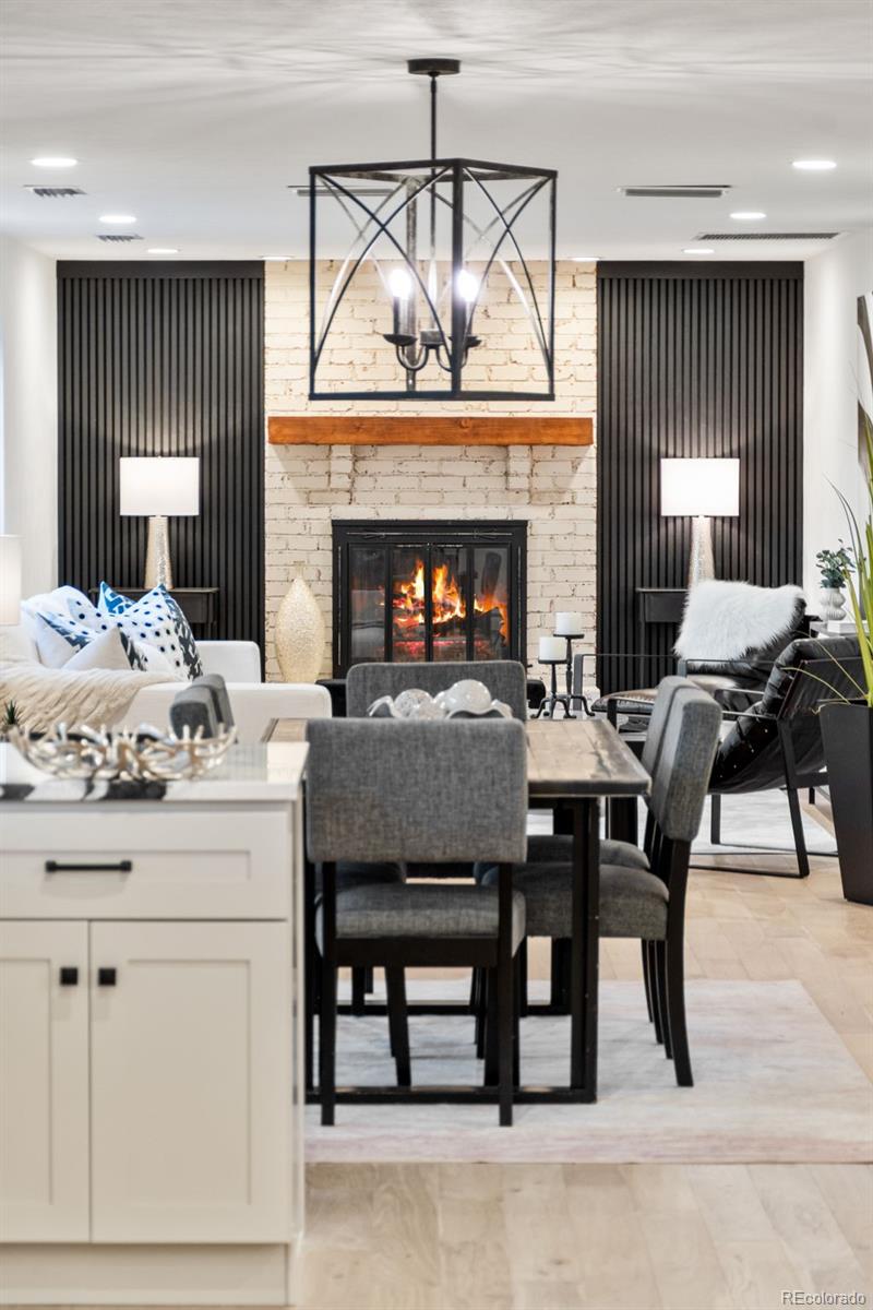 Denver, Colorado, 80237, United States, ,4 BathroomsBathrooms,Residential,Active,1894229