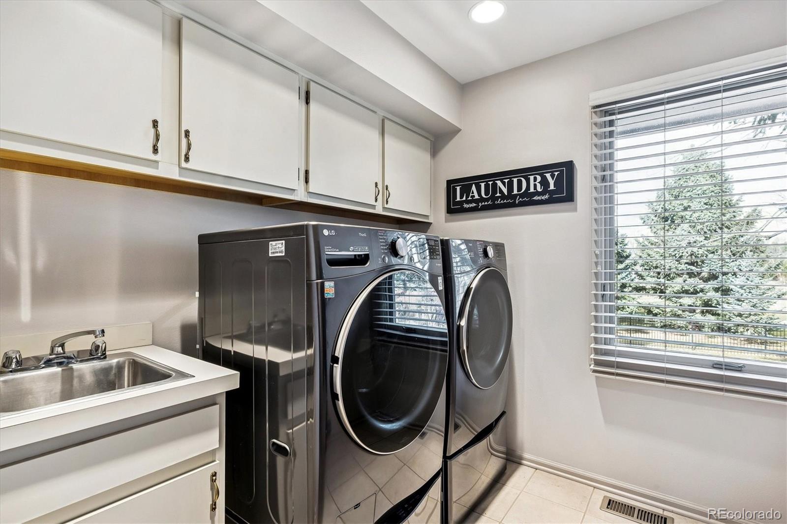 Greenwood Village, Colorado, 80111, United States, 6 Bedrooms Bedrooms, ,4 BathroomsBathrooms,Residential,Active,2009828