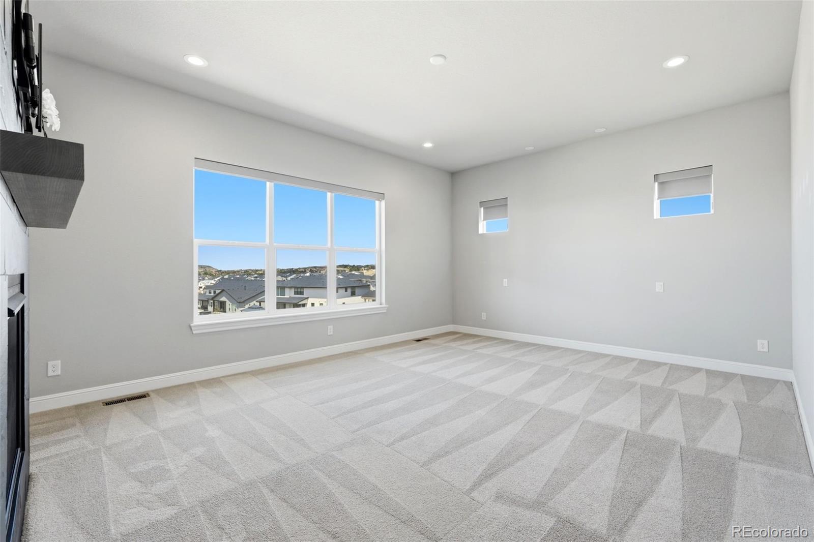 Castle Rock, Colorado, 80104, United States, 3 Bedrooms Bedrooms, ,3 BathroomsBathrooms,Residential,Active,2013637