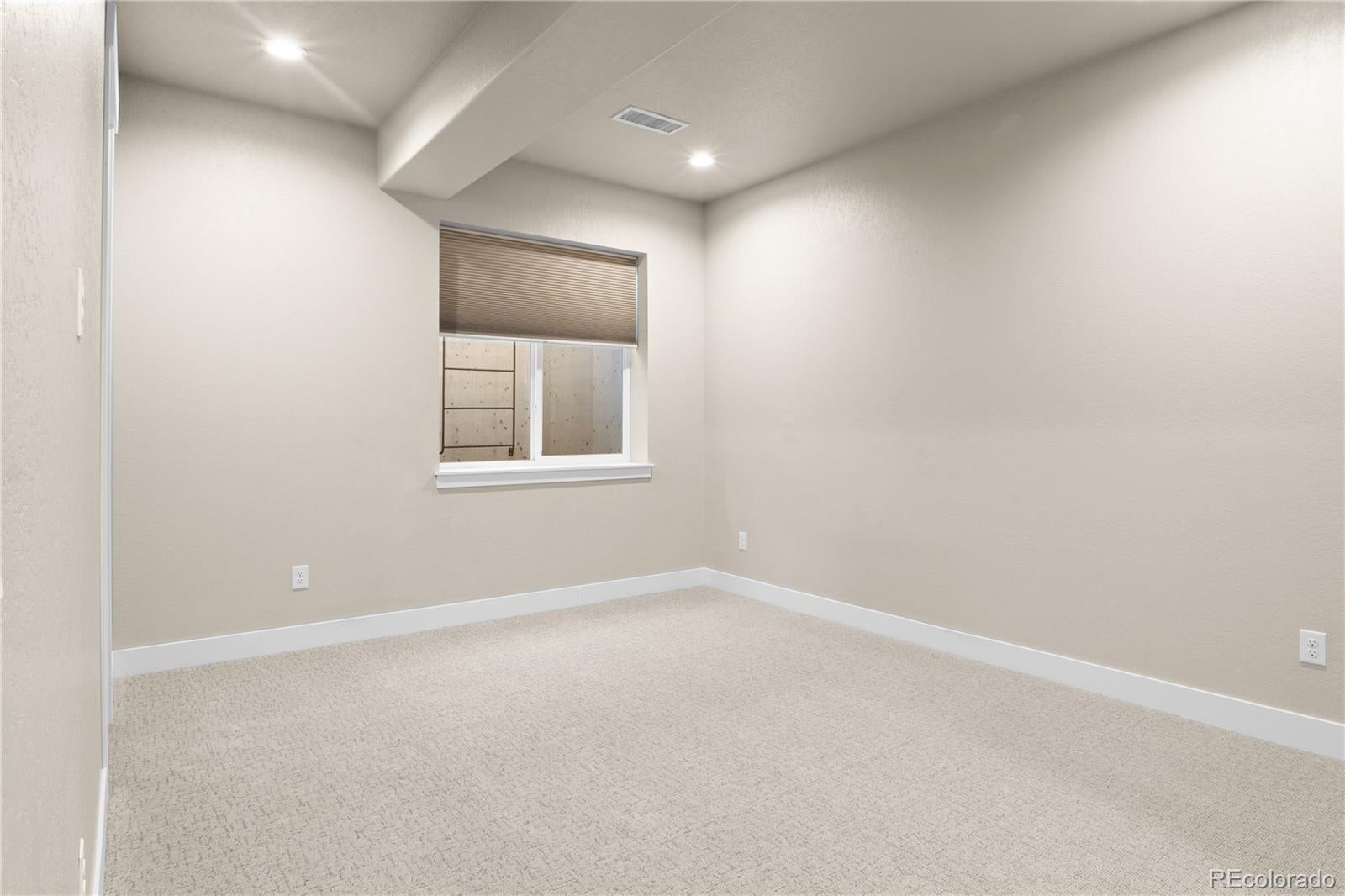 Franktown, Colorado, 80116, United States, 5 Bedrooms Bedrooms, ,6 BathroomsBathrooms,Residential,Active,1811101