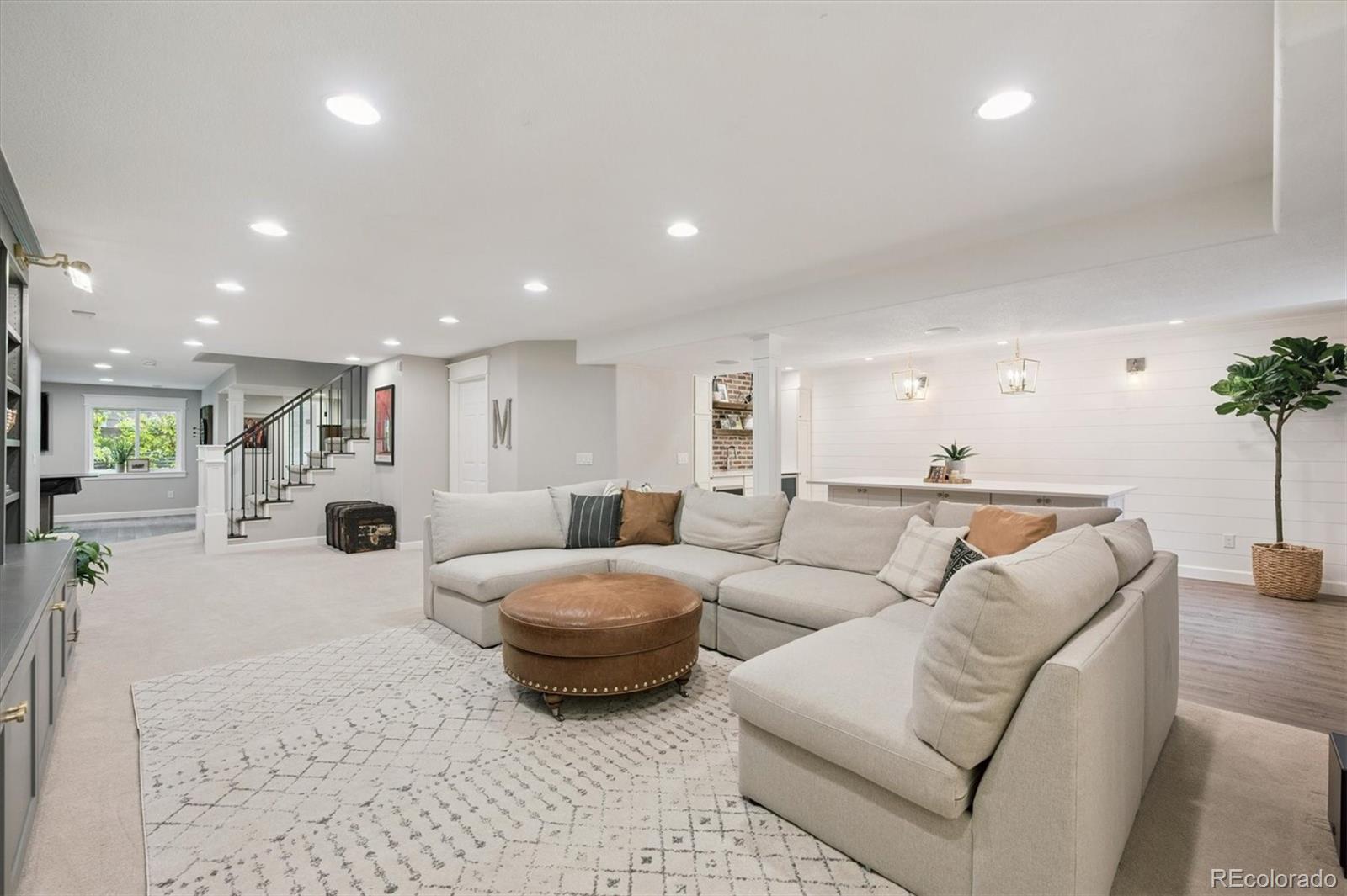Highlands Ranch, Colorado, 80126, United States, 5 Bedrooms Bedrooms, ,5 BathroomsBathrooms,Residential,Active,1929668