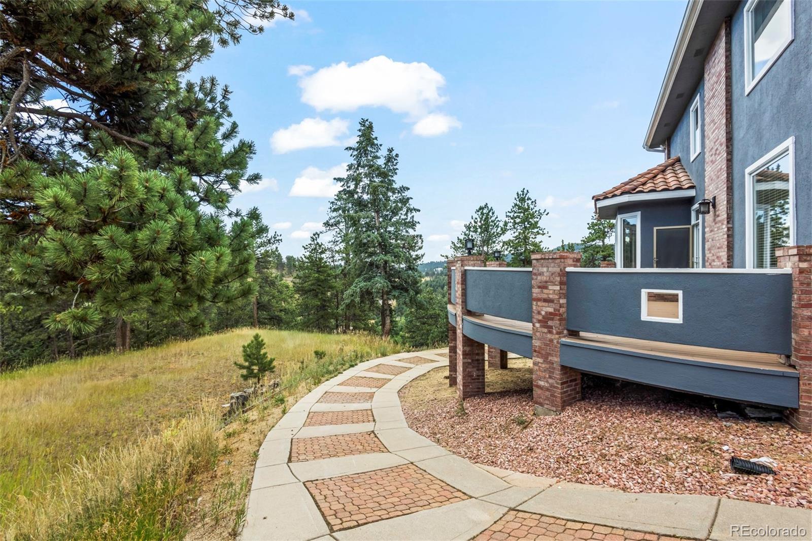 Golden, Colorado, 80401, United States, 4 Bedrooms Bedrooms, ,5 BathroomsBathrooms,Residential,Active,1922327