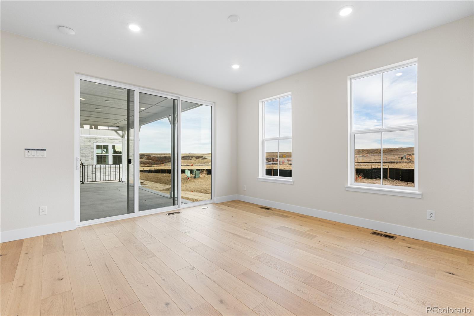 Castle Pines, Colorado, 80108, United States, 7 Bedrooms Bedrooms, ,8 BathroomsBathrooms,Residential,Active,1992239