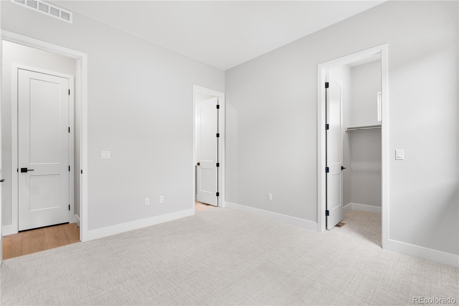 Castle Pines, Colorado, 80108, United States, 4 Bedrooms Bedrooms, ,5 BathroomsBathrooms,Residential,Active,1953011