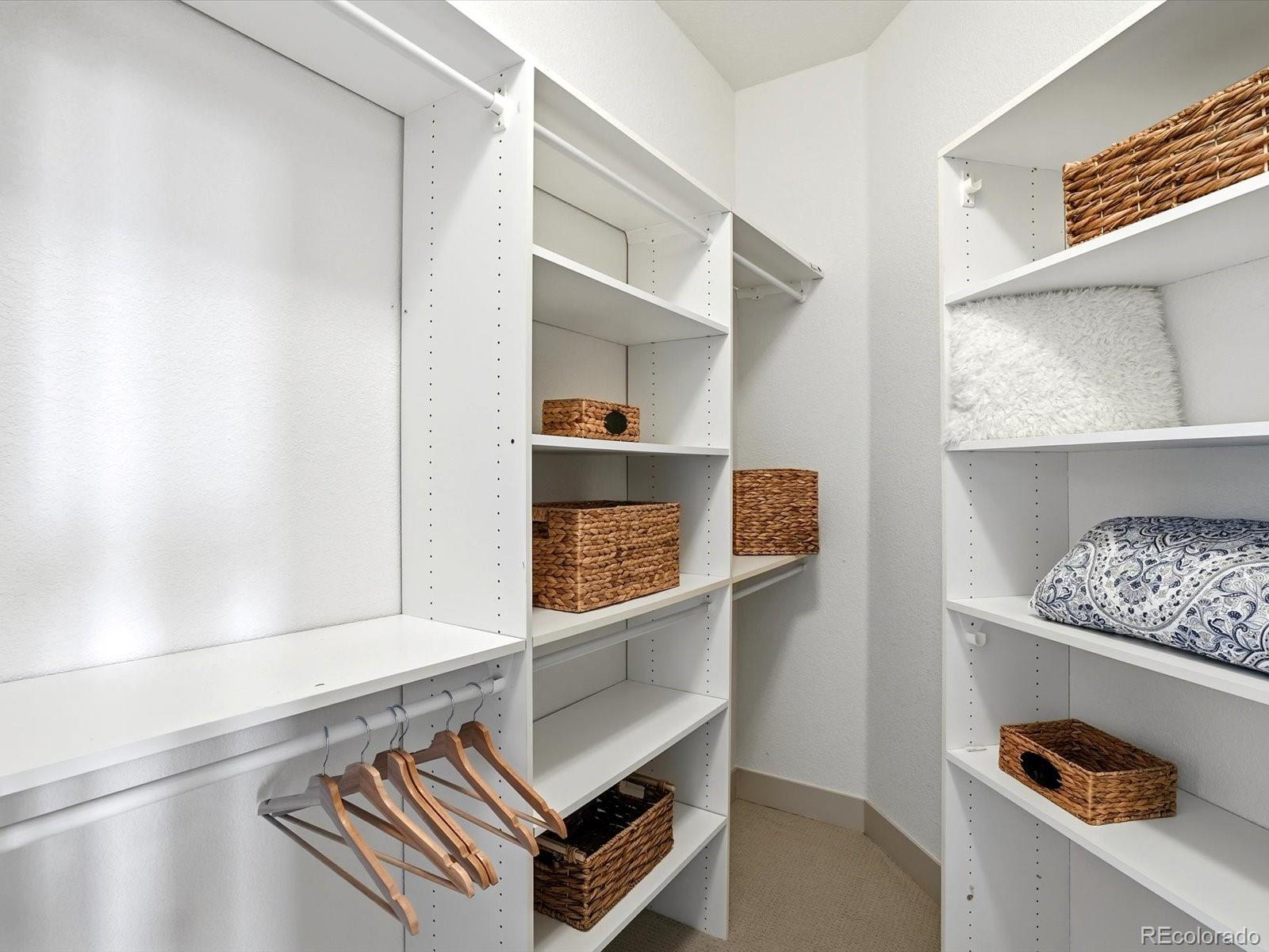 Highlands Ranch, Colorado, 80126, United States, 4 Bedrooms Bedrooms, ,3 BathroomsBathrooms,Residential,Active,2007002