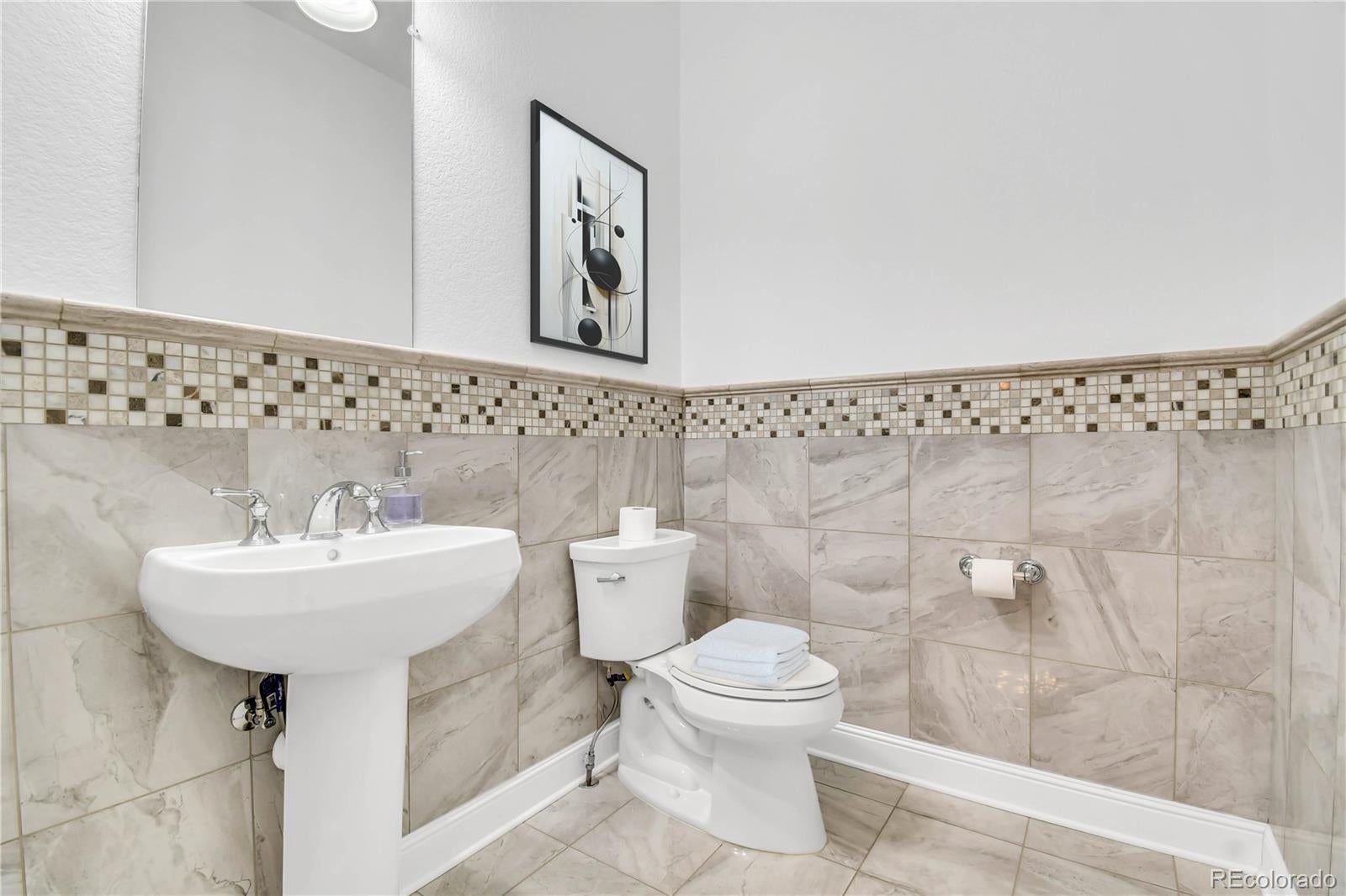 Broomfield, Colorado, 80023, United States, 3 Bedrooms Bedrooms, ,4 BathroomsBathrooms,Residential,Active,2044170