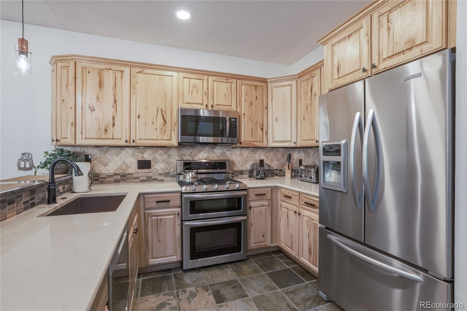 Dillon, Colorado, 80435, United States, 2 Bedrooms Bedrooms, ,3 BathroomsBathrooms,Residential,Active,2051972