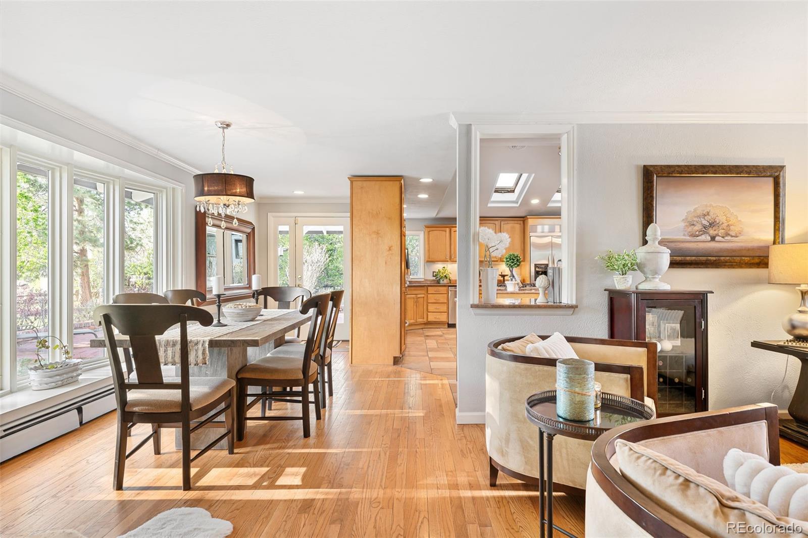 Littleton, Colorado, 80123, United States, 4 Bedrooms Bedrooms, ,3 BathroomsBathrooms,Residential,Active,2045011