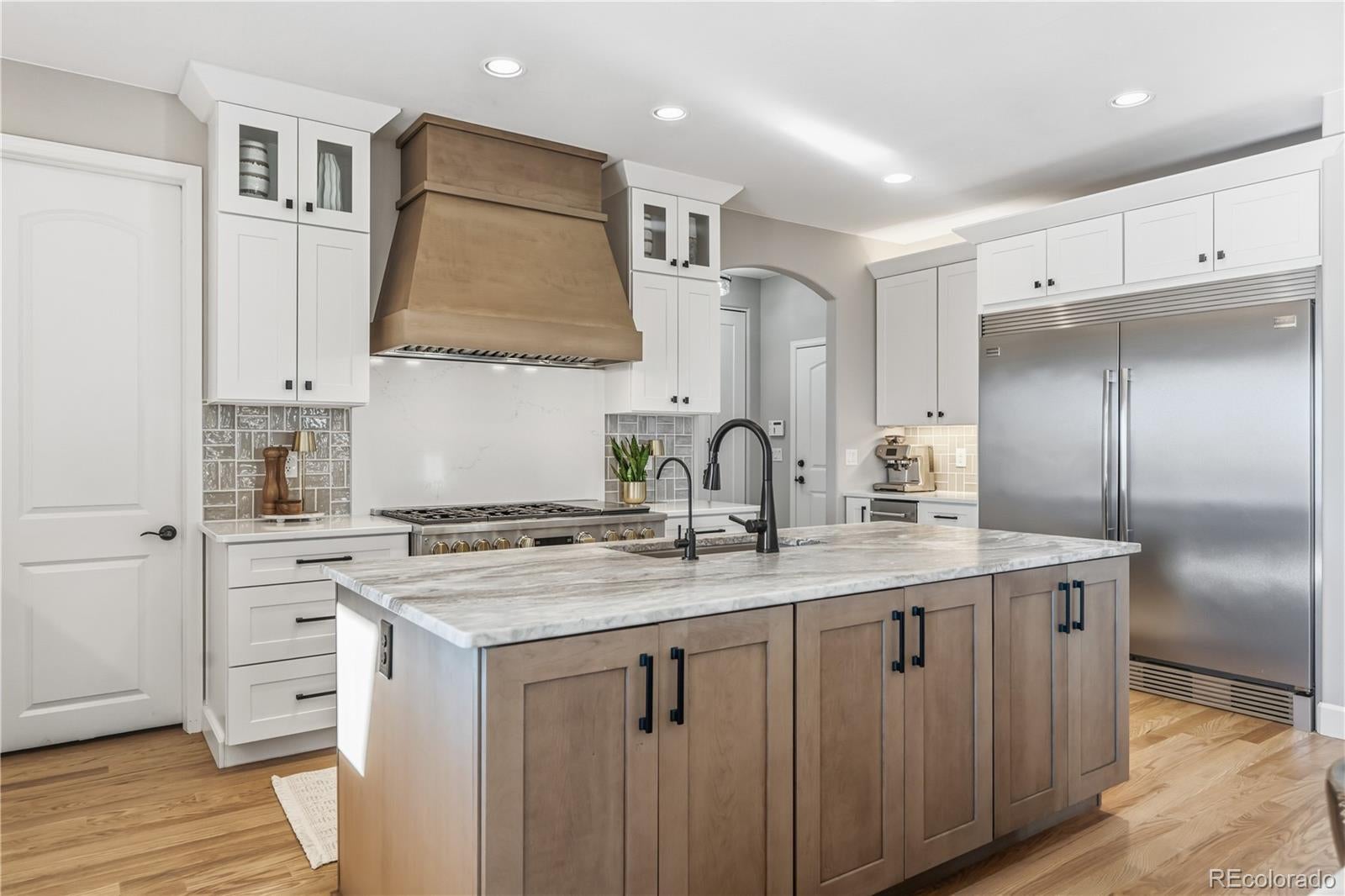 Castle Rock, Colorado, 80104, United States, 5 Bedrooms Bedrooms, ,5 BathroomsBathrooms,Residential,Active,2010186