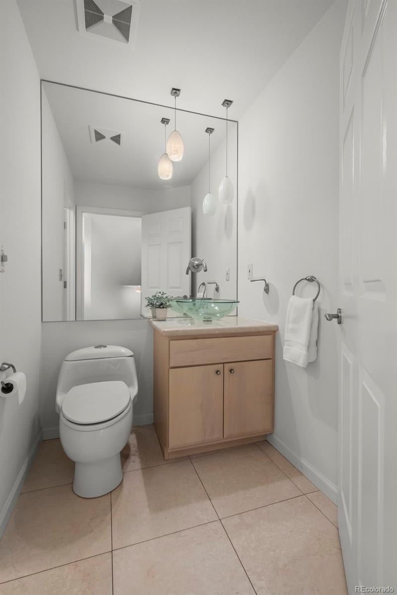 Boulder, Colorado, 80301, United States, 3 Bedrooms Bedrooms, ,4 BathroomsBathrooms,Residential,Active,2052046