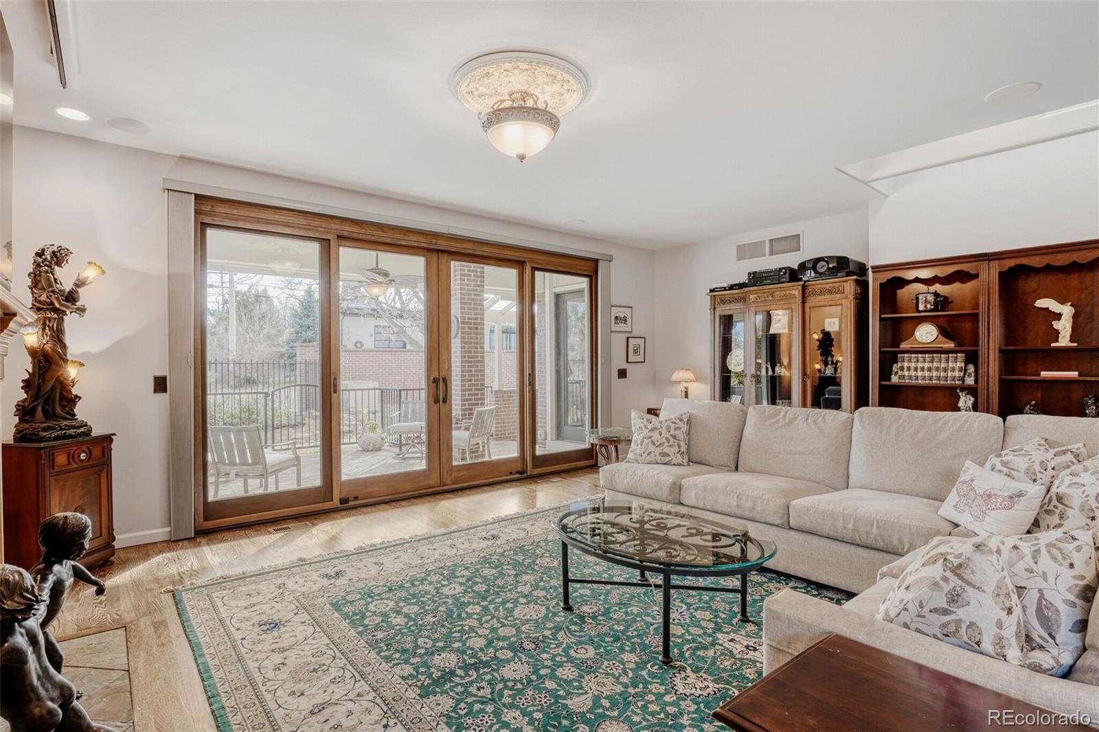 Denver, Colorado, 80210, United States, 4 Bedrooms Bedrooms, ,3 BathroomsBathrooms,Residential,Active,2017495