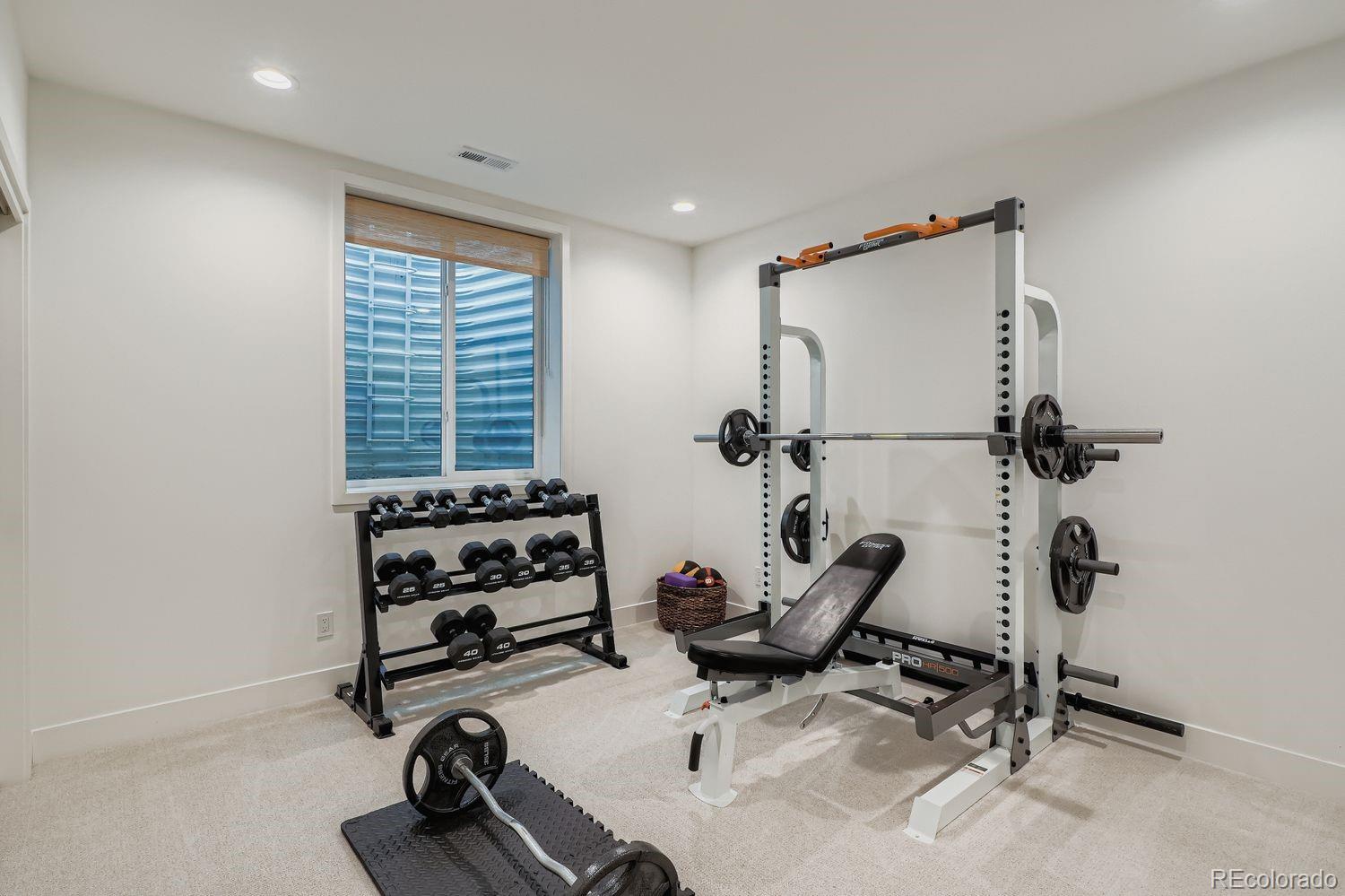 Denver, Colorado, 80210, United States, 5 Bedrooms Bedrooms, ,6 BathroomsBathrooms,Residential,Active,2010187