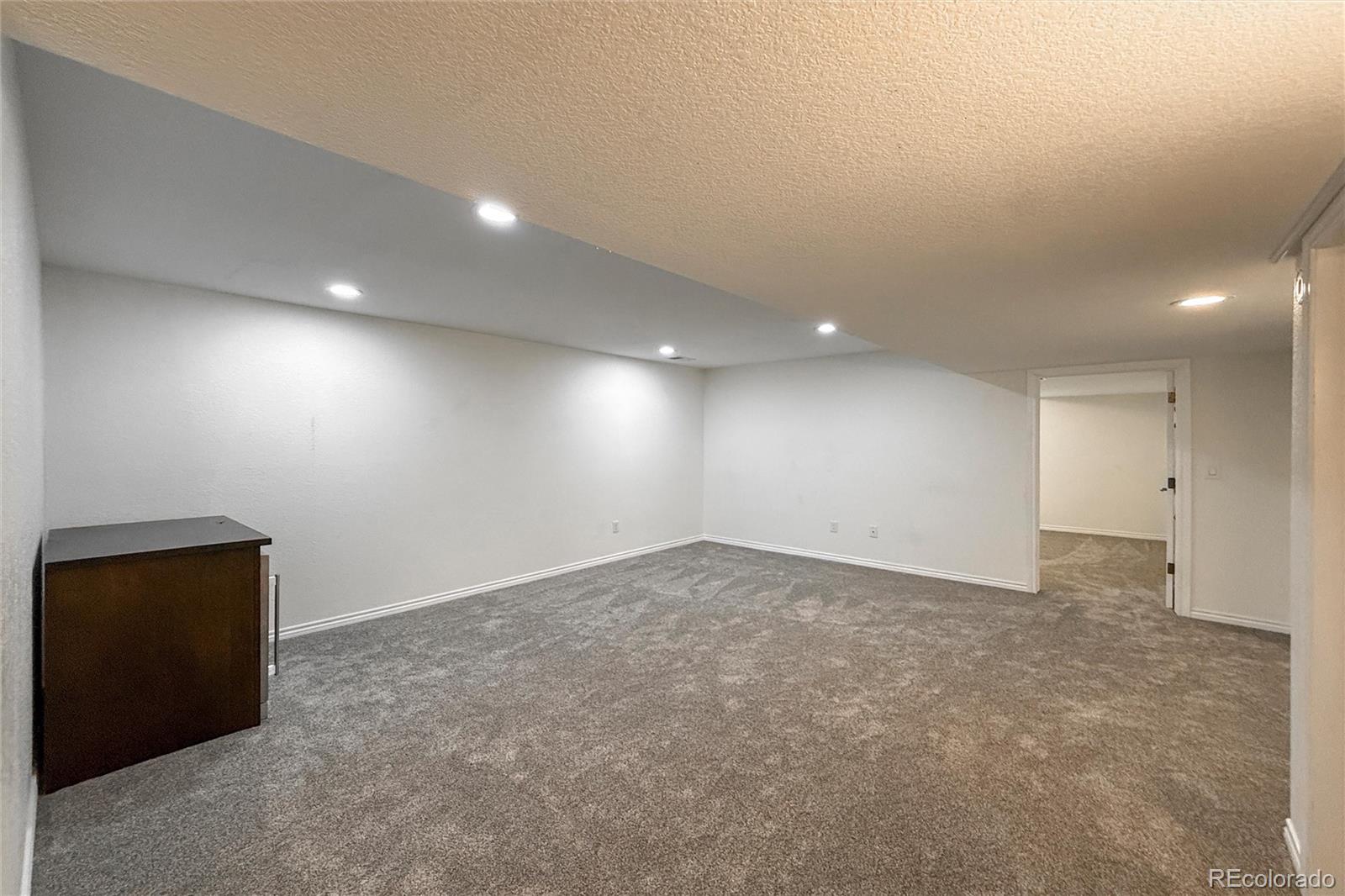 Longmont, Colorado, 80503, United States, 5 Bedrooms Bedrooms, ,5 BathroomsBathrooms,Residential,Active,2045763