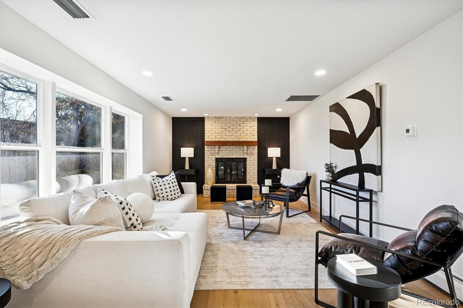 Denver, Colorado, 80237, United States, 5 Bedrooms Bedrooms, ,4 BathroomsBathrooms,Residential,Active,2008256