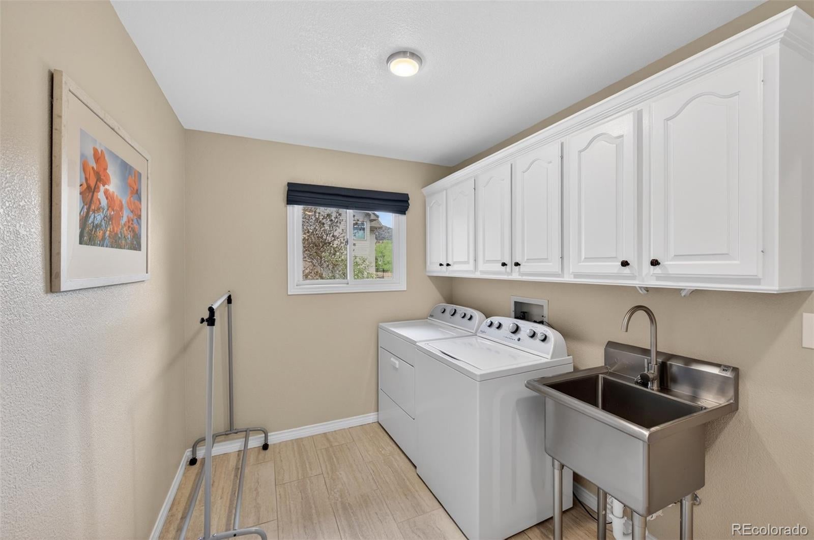 Littleton, Colorado, 80127, United States, 6 Bedrooms Bedrooms, ,5 BathroomsBathrooms,Residential,Active,2044176