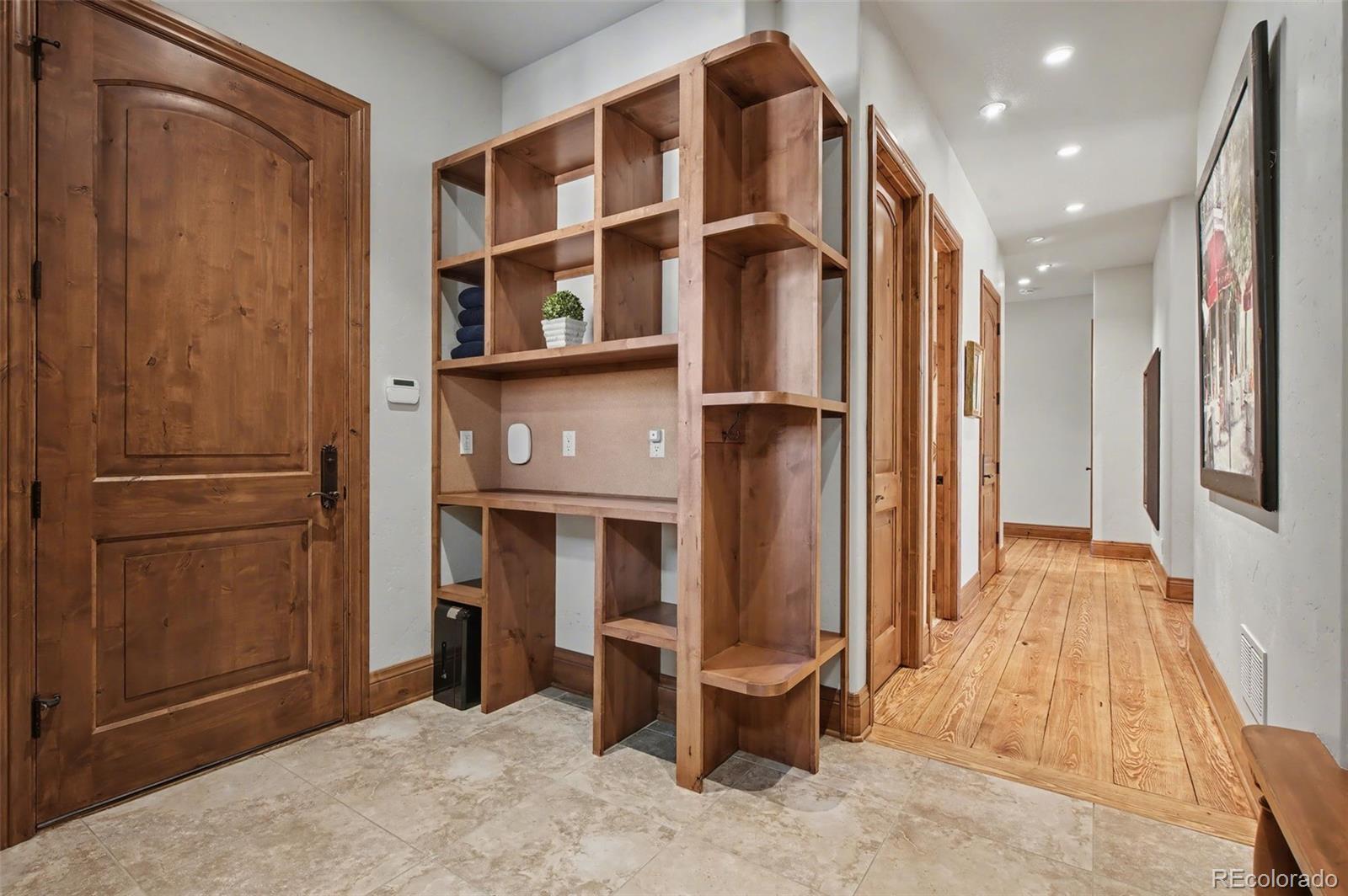 Colorado Springs, Colorado, 80906, United States, 5 Bedrooms Bedrooms, ,7 BathroomsBathrooms,Residential,Active,2017085