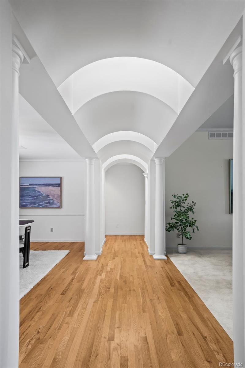 Boulder, Colorado, 80301, United States, 3 Bedrooms Bedrooms, ,4 BathroomsBathrooms,Residential,Active,1946522