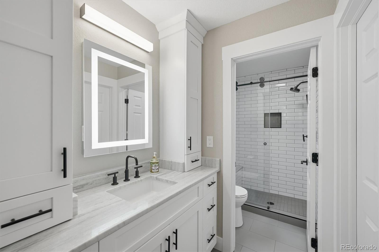 Littleton, Colorado, 80123, United States, 5 Bedrooms Bedrooms, ,6 BathroomsBathrooms,Residential,Active,2012465