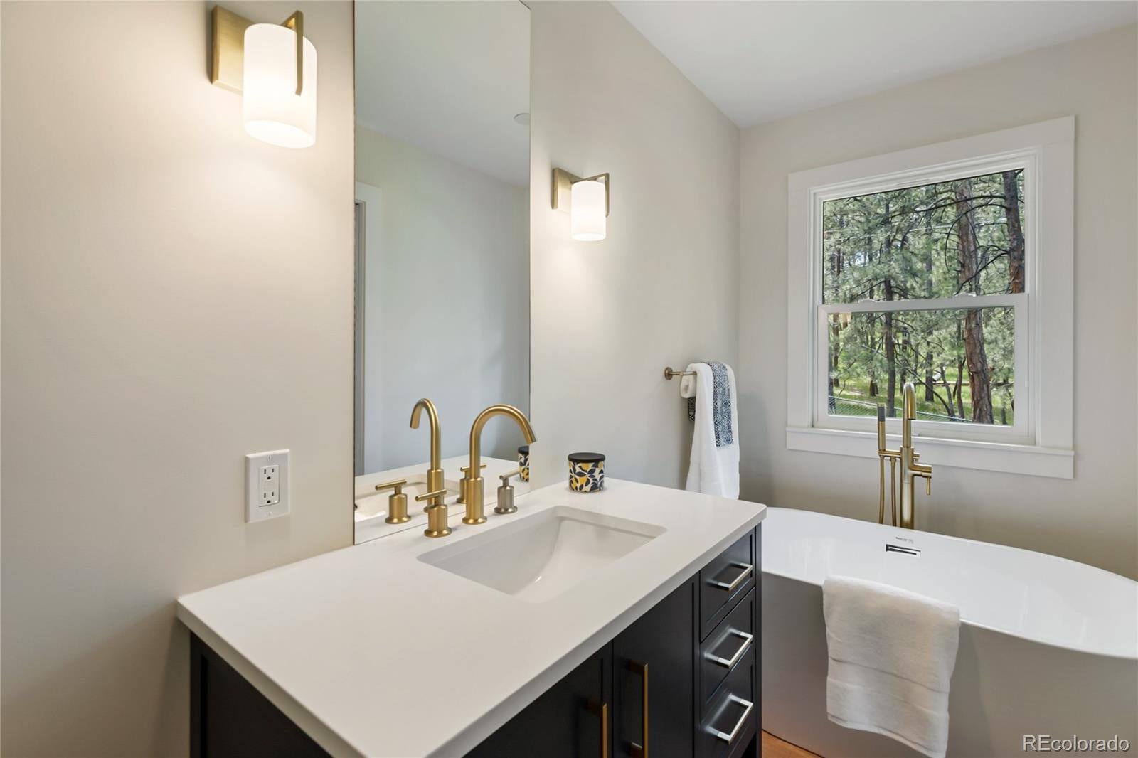 Colorado Springs, Colorado, 80921, United States, 5 Bedrooms Bedrooms, ,4 BathroomsBathrooms,Residential,Active,1996271