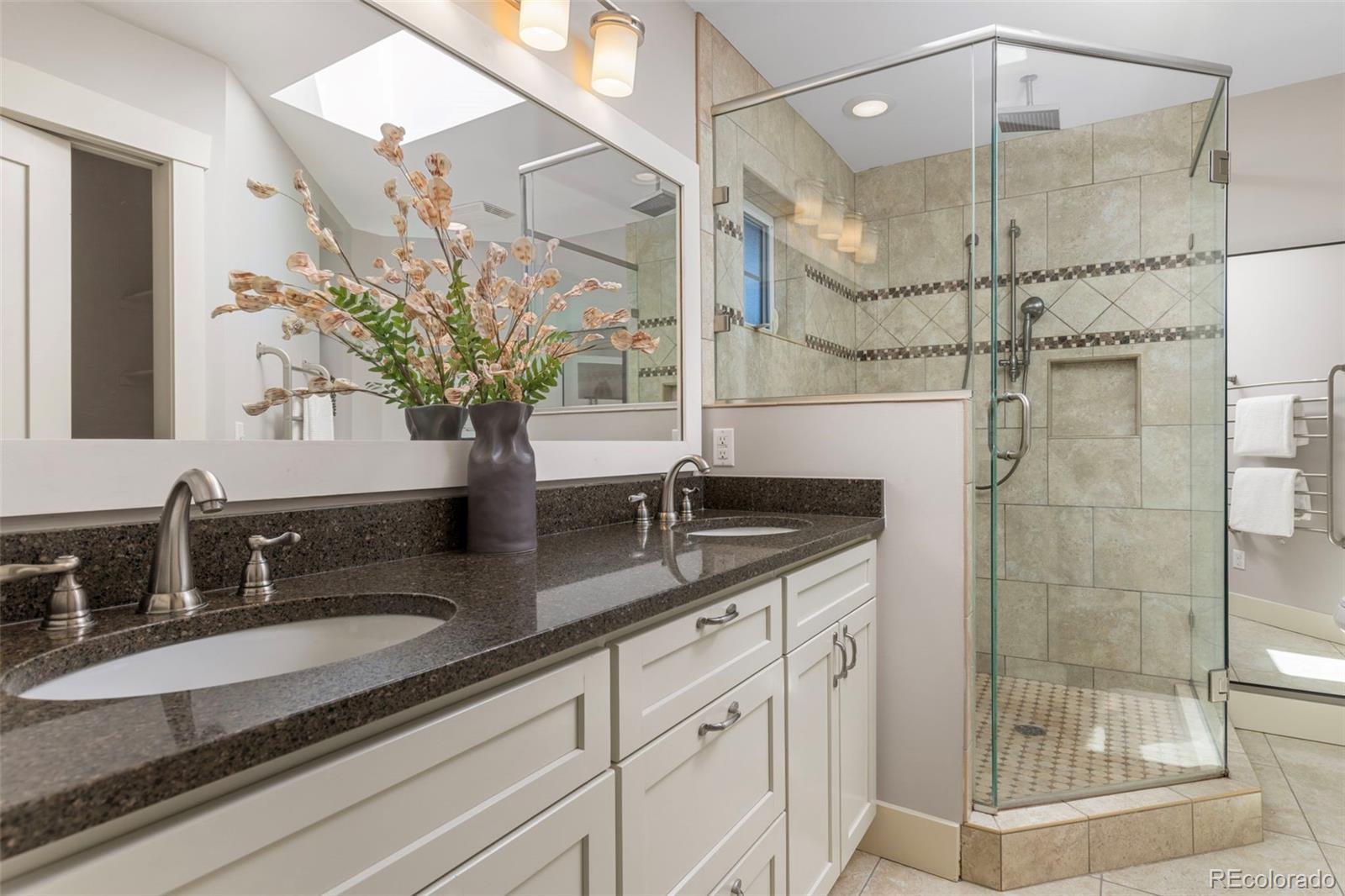 Denver, Colorado, 80211, United States, 5 Bedrooms Bedrooms, ,4 BathroomsBathrooms,Residential,Active,2045708