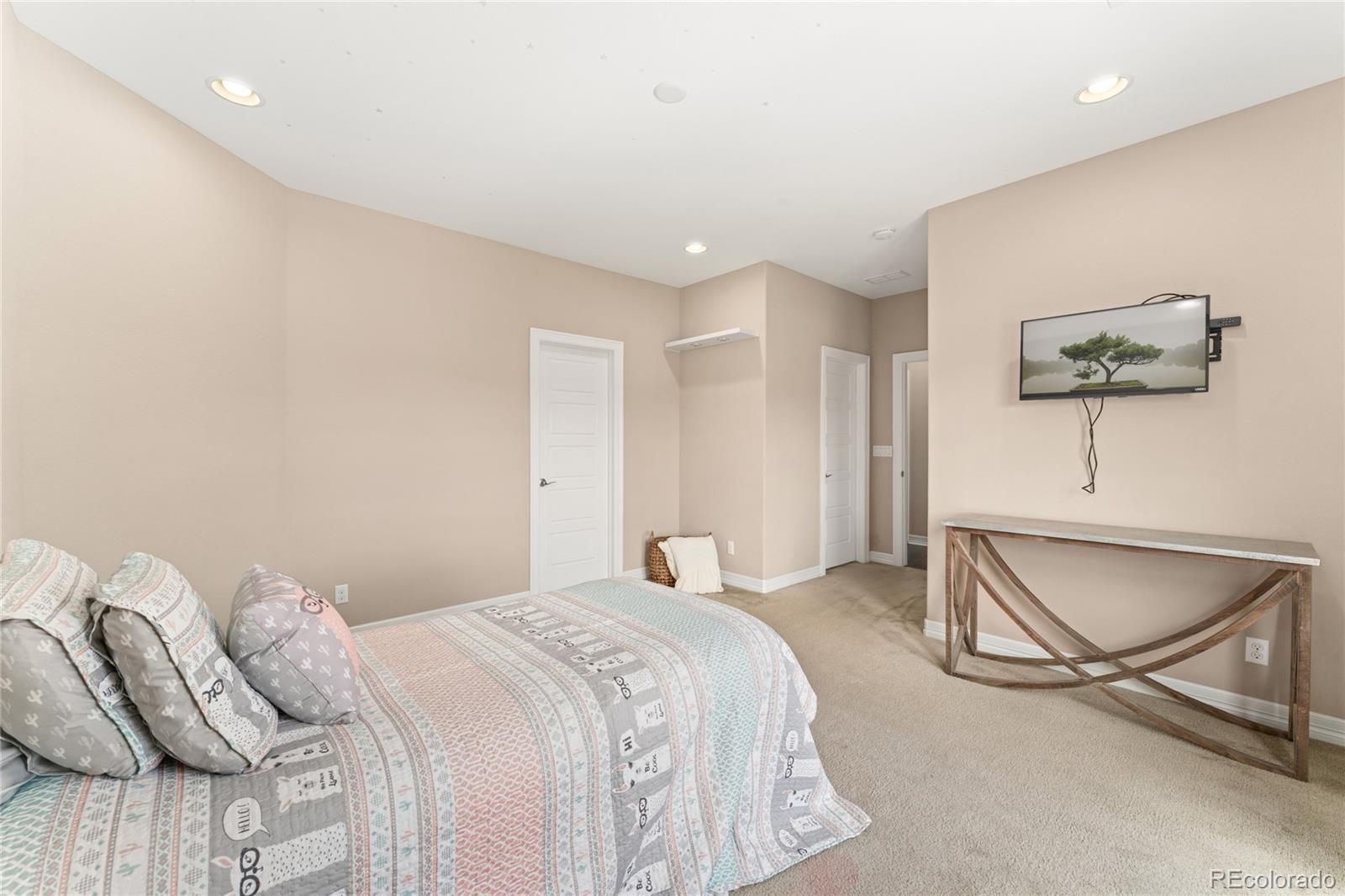 Westminster, Colorado, 80023, United States, 5 Bedrooms Bedrooms, ,5 BathroomsBathrooms,Residential,Active,1926901