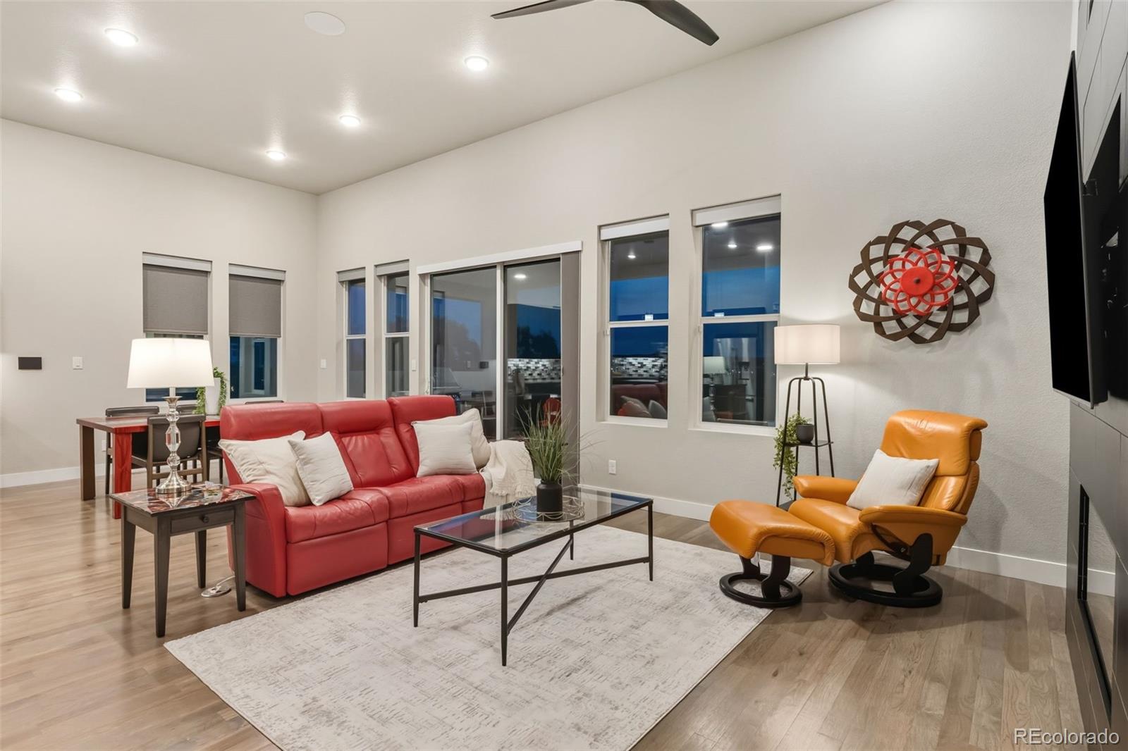 Colorado Springs, Colorado, 80904, United States, 4 Bedrooms Bedrooms, ,5 BathroomsBathrooms,Residential,Active,1985588