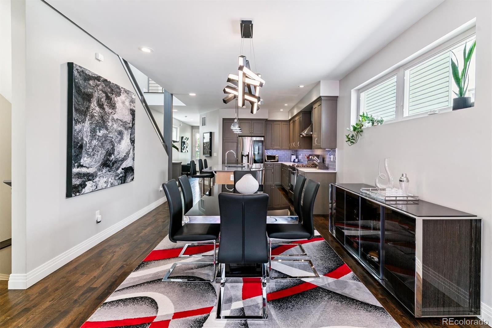 Denver, Colorado, 80205, United States, 4 Bedrooms Bedrooms, ,4 BathroomsBathrooms,Residential,Active,1905128