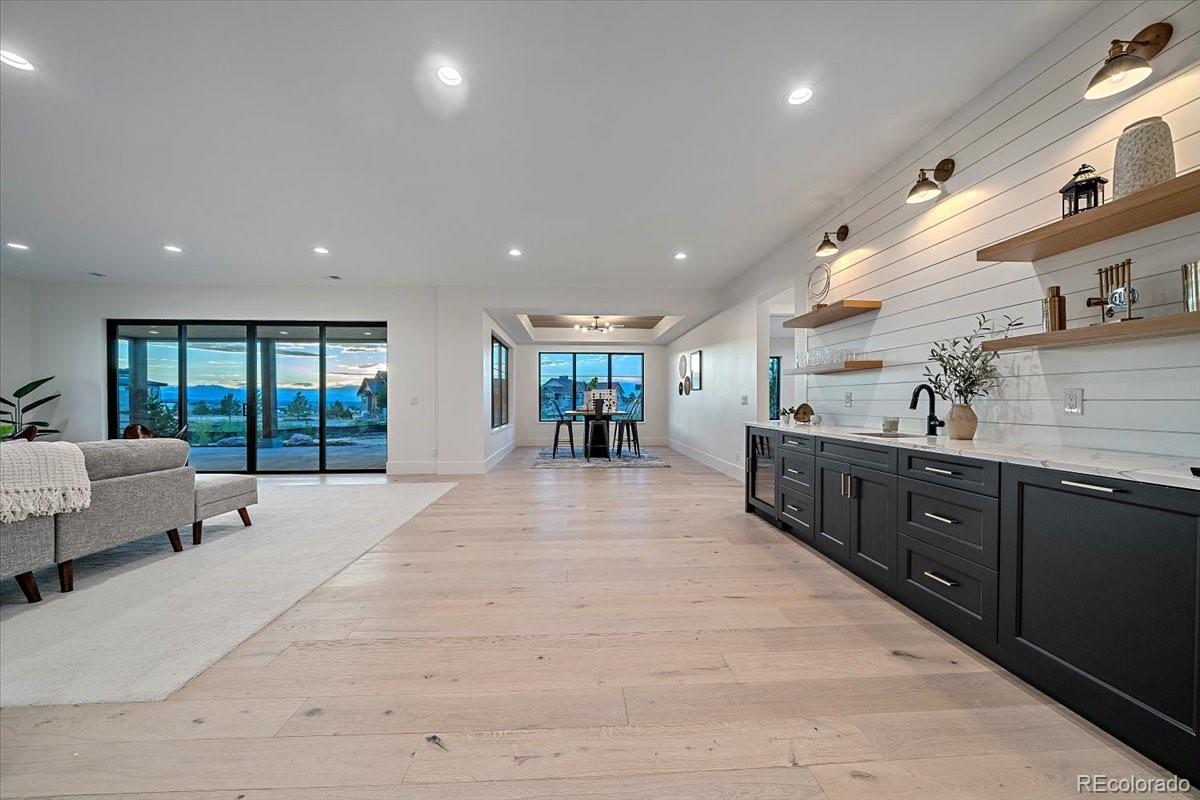 Franktown, Colorado, 80116, United States, 4 Bedrooms Bedrooms, ,5 BathroomsBathrooms,Residential,Active,1922528