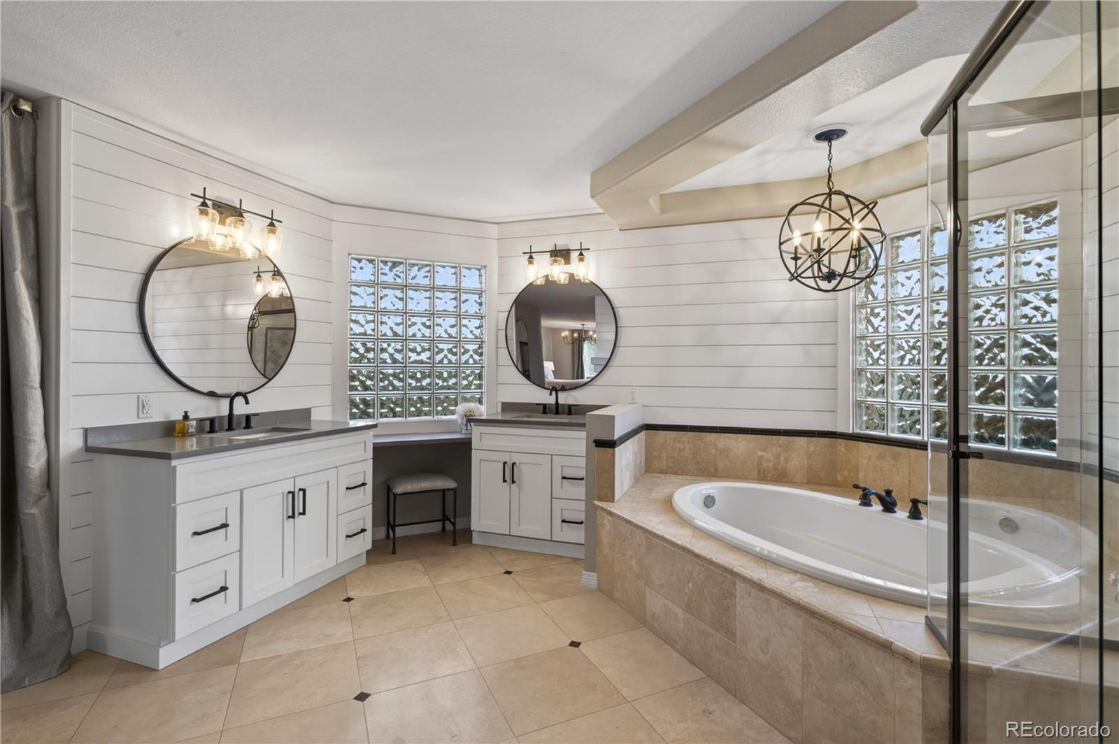 Highlands Ranch, Colorado, 80126, United States, 4 Bedrooms Bedrooms, ,4 BathroomsBathrooms,Residential,Contingent,2045675