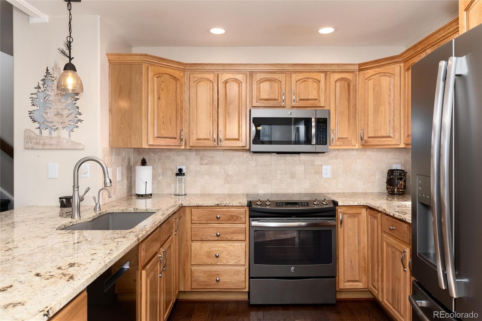 Dillon, Colorado, 80435, United States, ,3 BathroomsBathrooms,Residential,Active,1781591