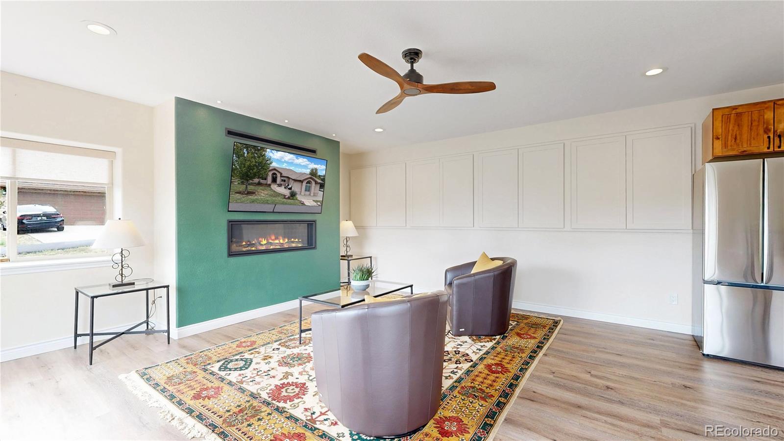 Littleton, Colorado, 80125, United States, 4 Bedrooms Bedrooms, ,4 BathroomsBathrooms,Residential,Active,1945079