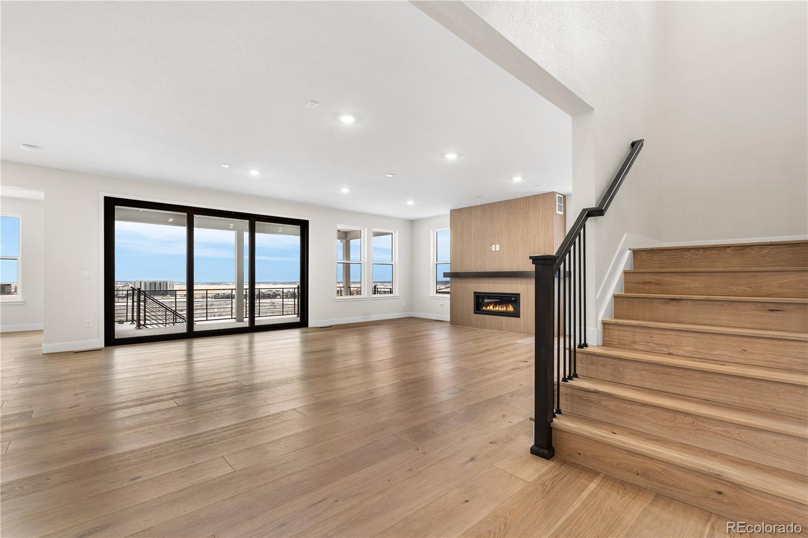 Lone Tree, Colorado, 80134, United States, 6 Bedrooms Bedrooms, ,6 BathroomsBathrooms,Residential,Active,2010173