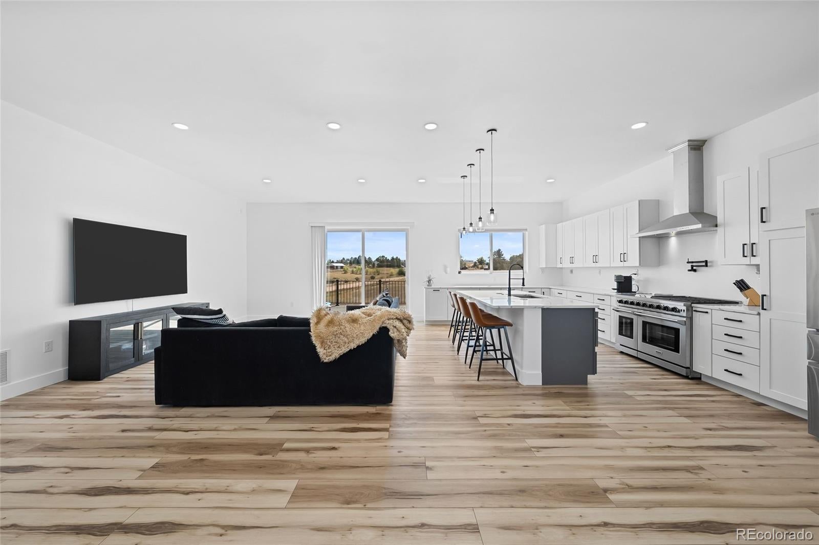 Parker, Colorado, 80134, United States, 3 Bedrooms Bedrooms, ,3 BathroomsBathrooms,Residential,Active,1952066