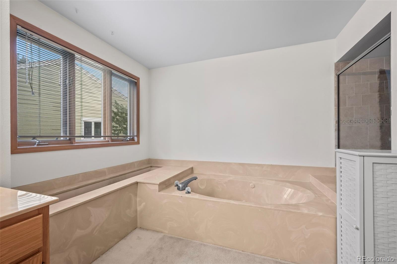 Boulder, Colorado, 80303, United States, 4 Bedrooms Bedrooms, ,3 BathroomsBathrooms,Residential,Active,1945495